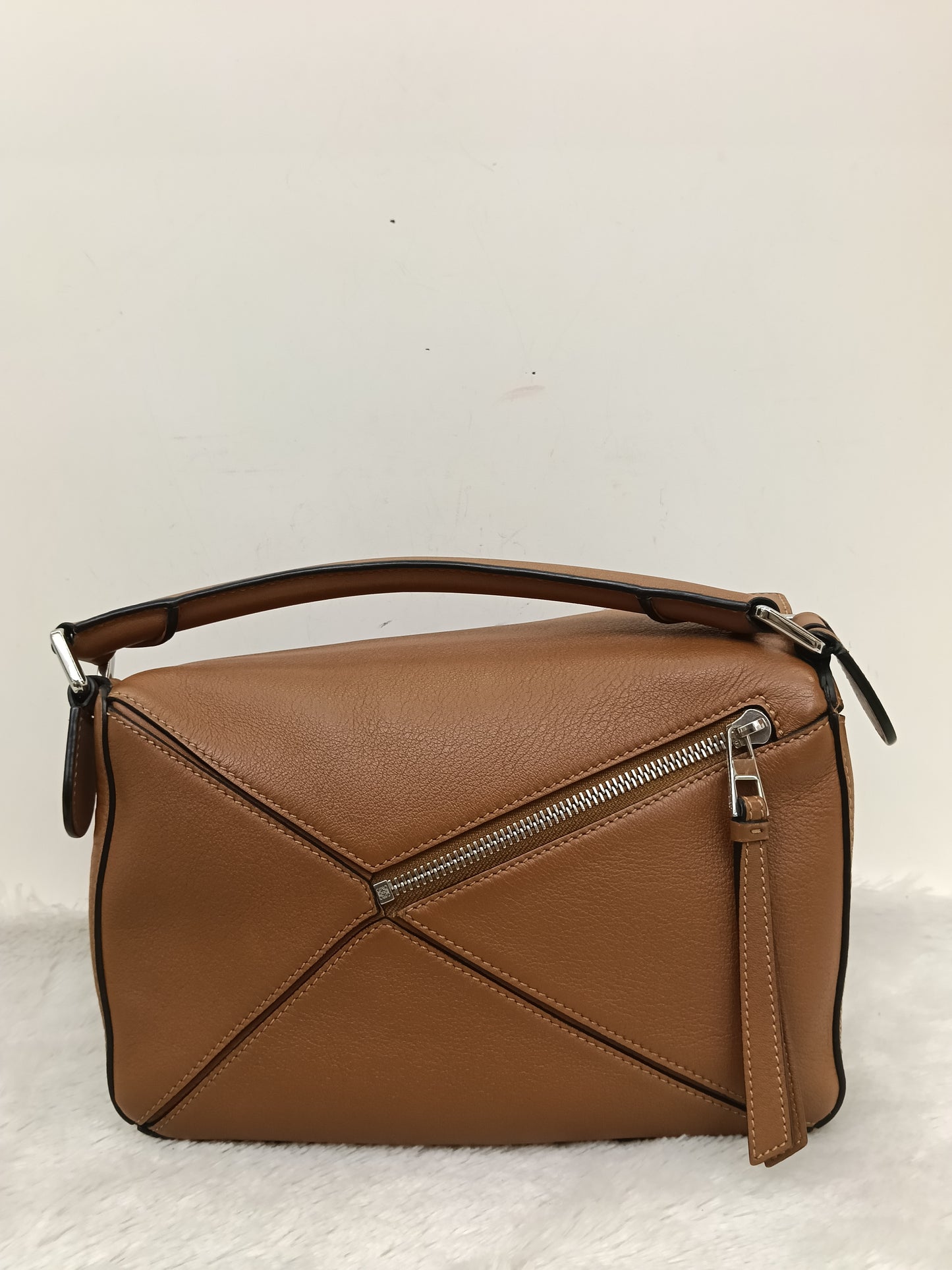 Loewe Puzzle Calfskin Small Tan SHW 2022