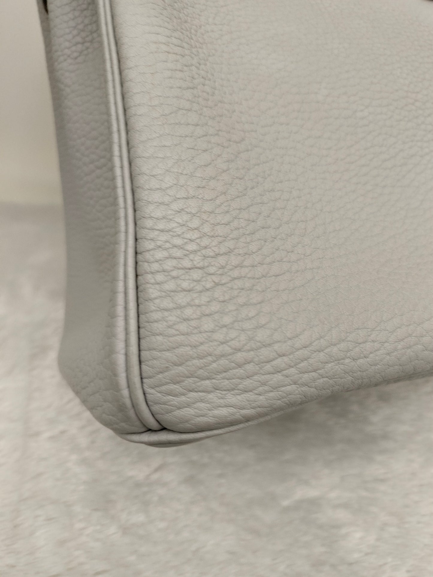 B35 Fjord Gris Perle PHW #Q square