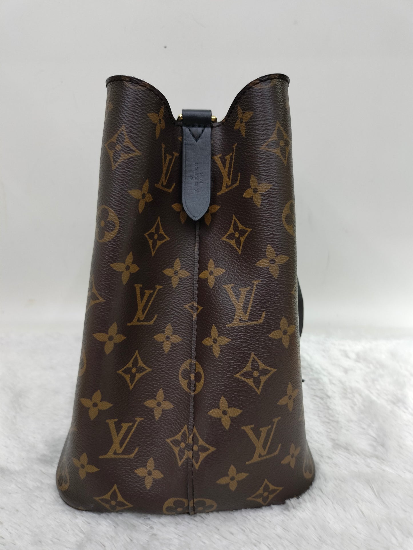 LV Neo Noe Monogram Noir 2018
