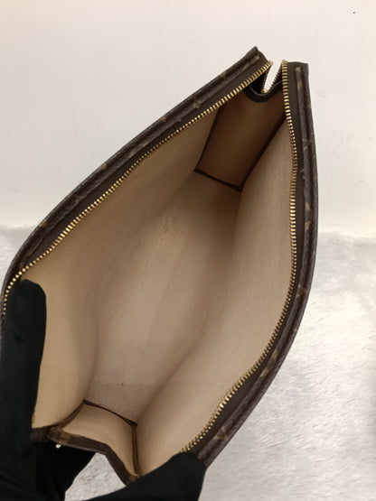 LV Pochette Toiletry 26 Monogram 2020