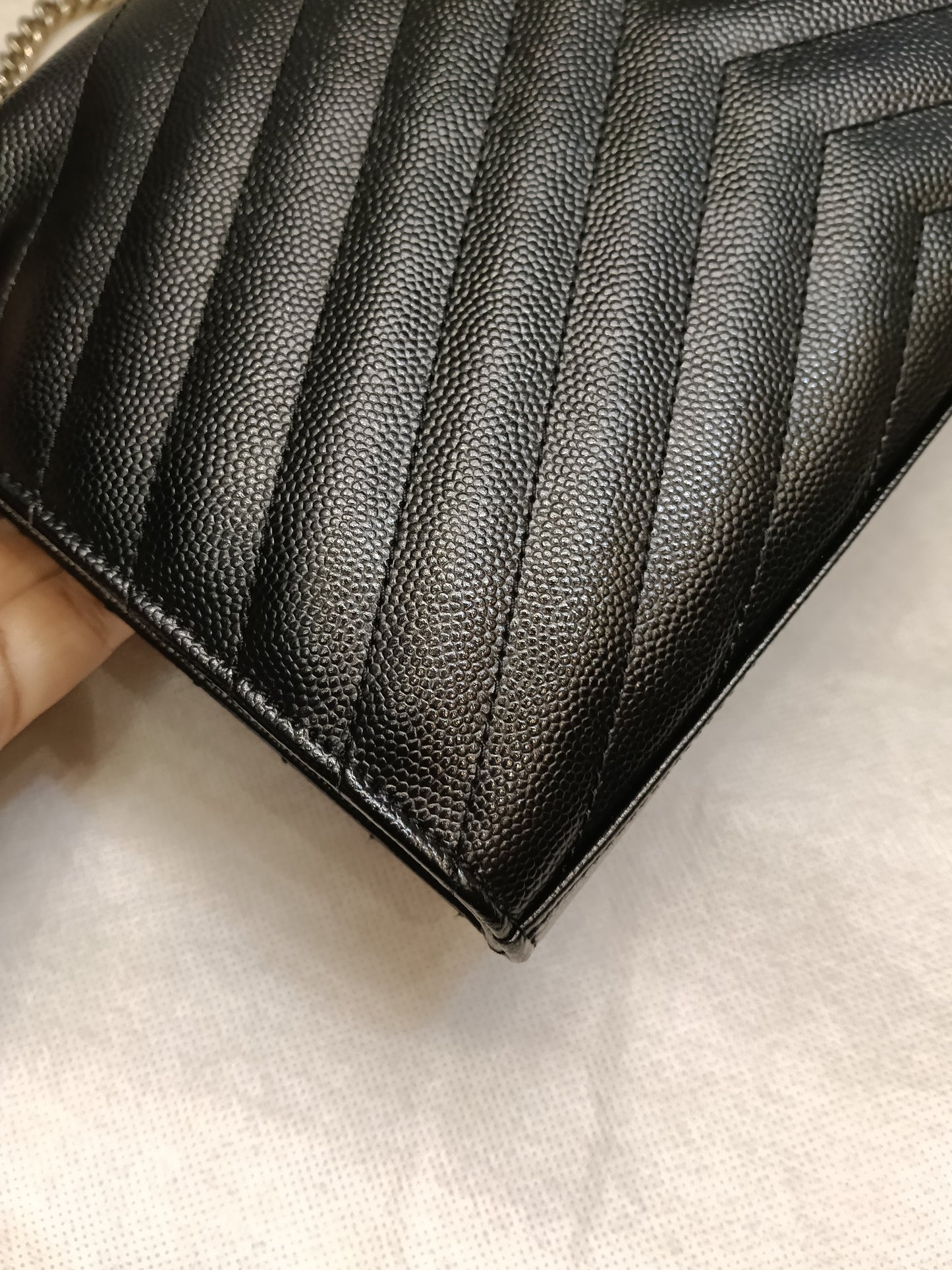 YsL WOC 22 Cassandre Chevron Grained Black SHW 2015