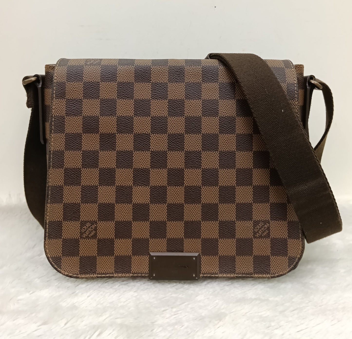 LV District PM Damier
