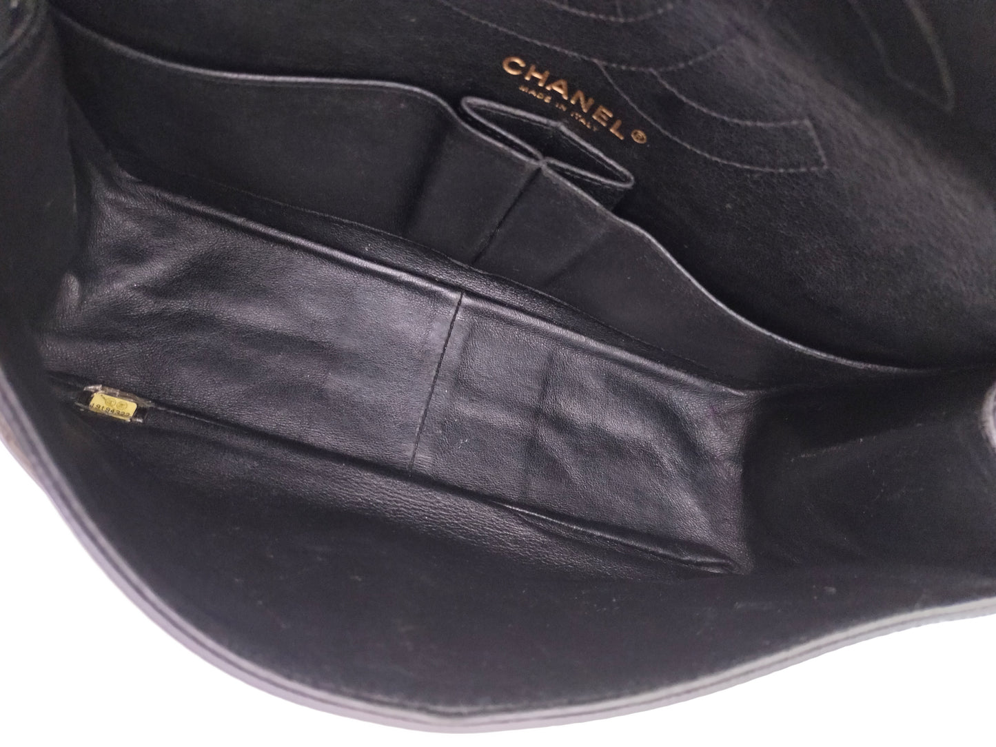 Chanel Reissue 226 Caviar Black GHW DF #19