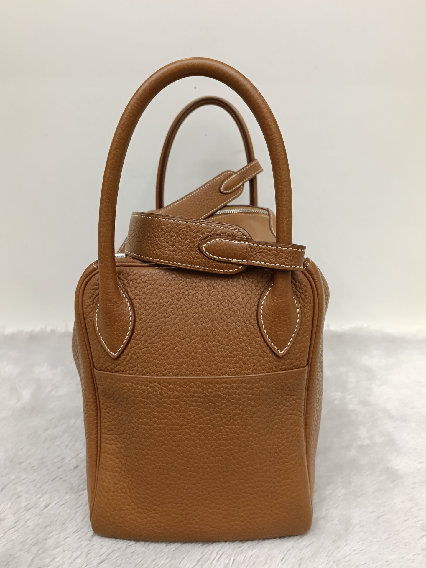 Lindy 30 Clem Gold PHW #R square