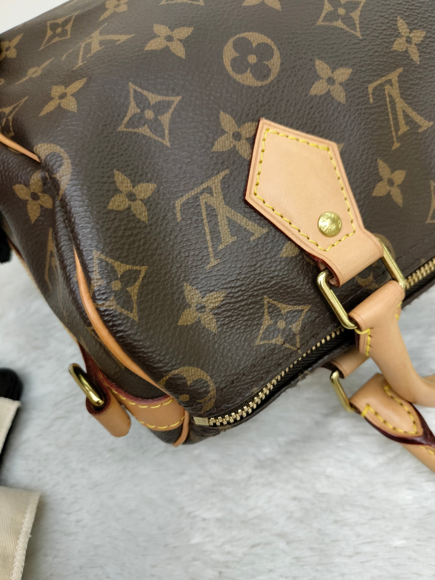 LV Bandou 25 Monogram 2019