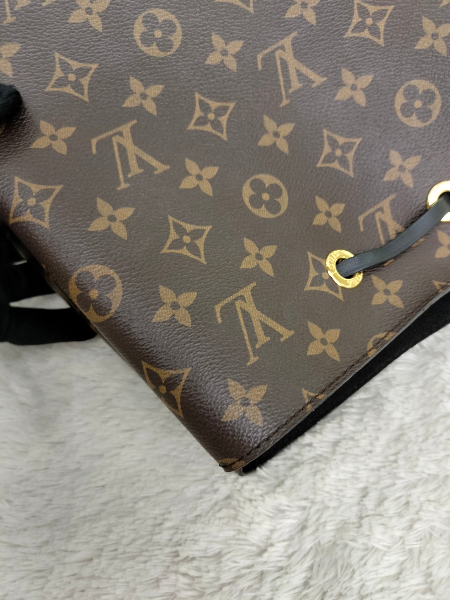 LV Neo Noe Monogram Noir 2018