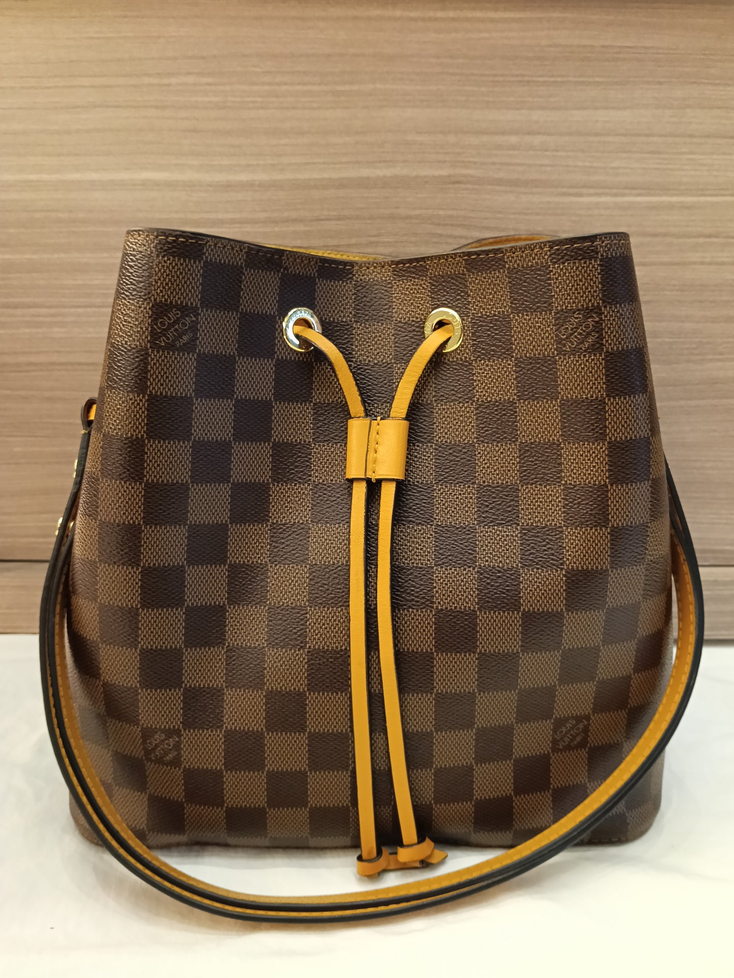 LV Neo Noe MM Damier Safran 2019