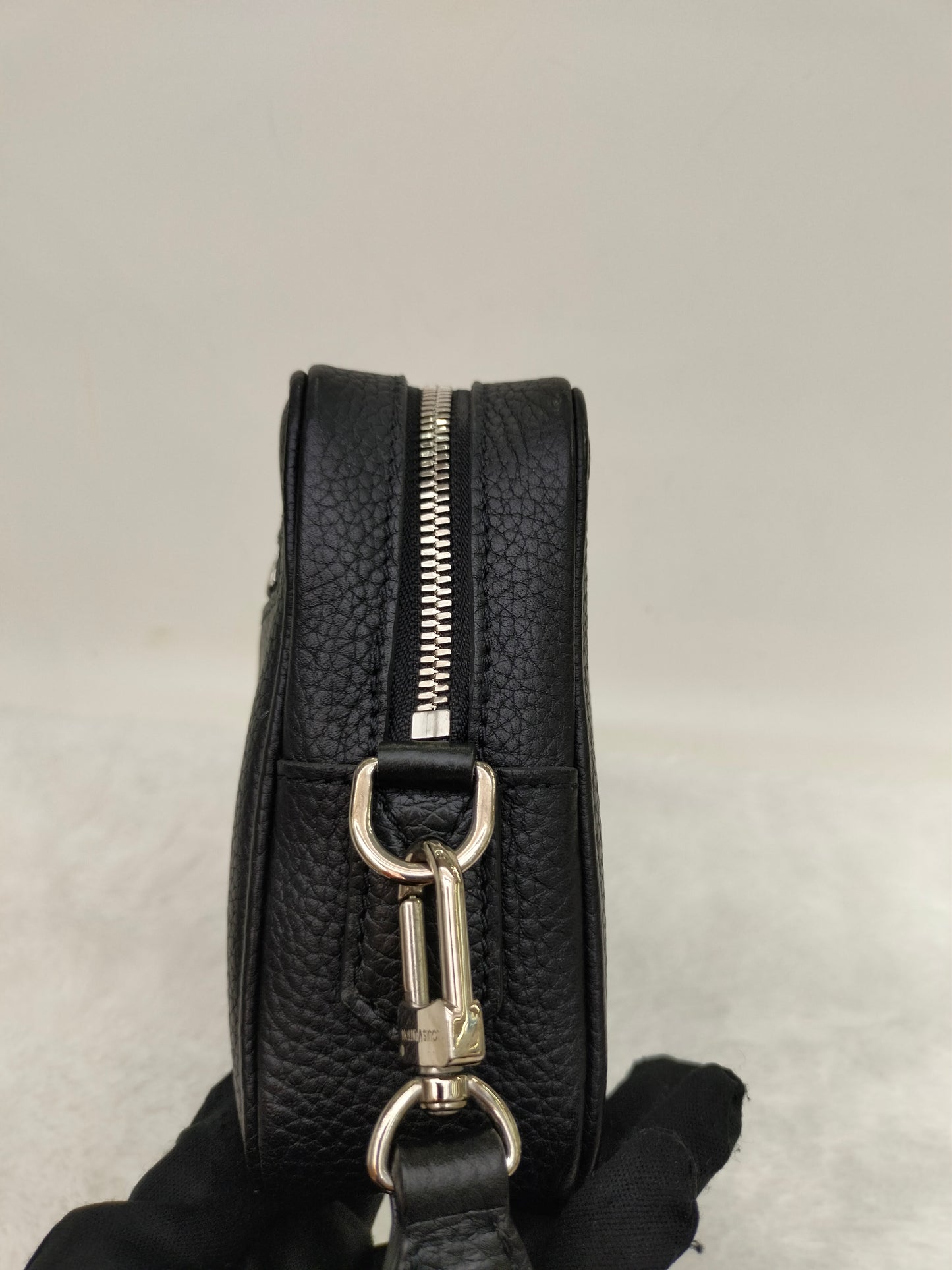LV Kasai Clutch Grained Black 2019