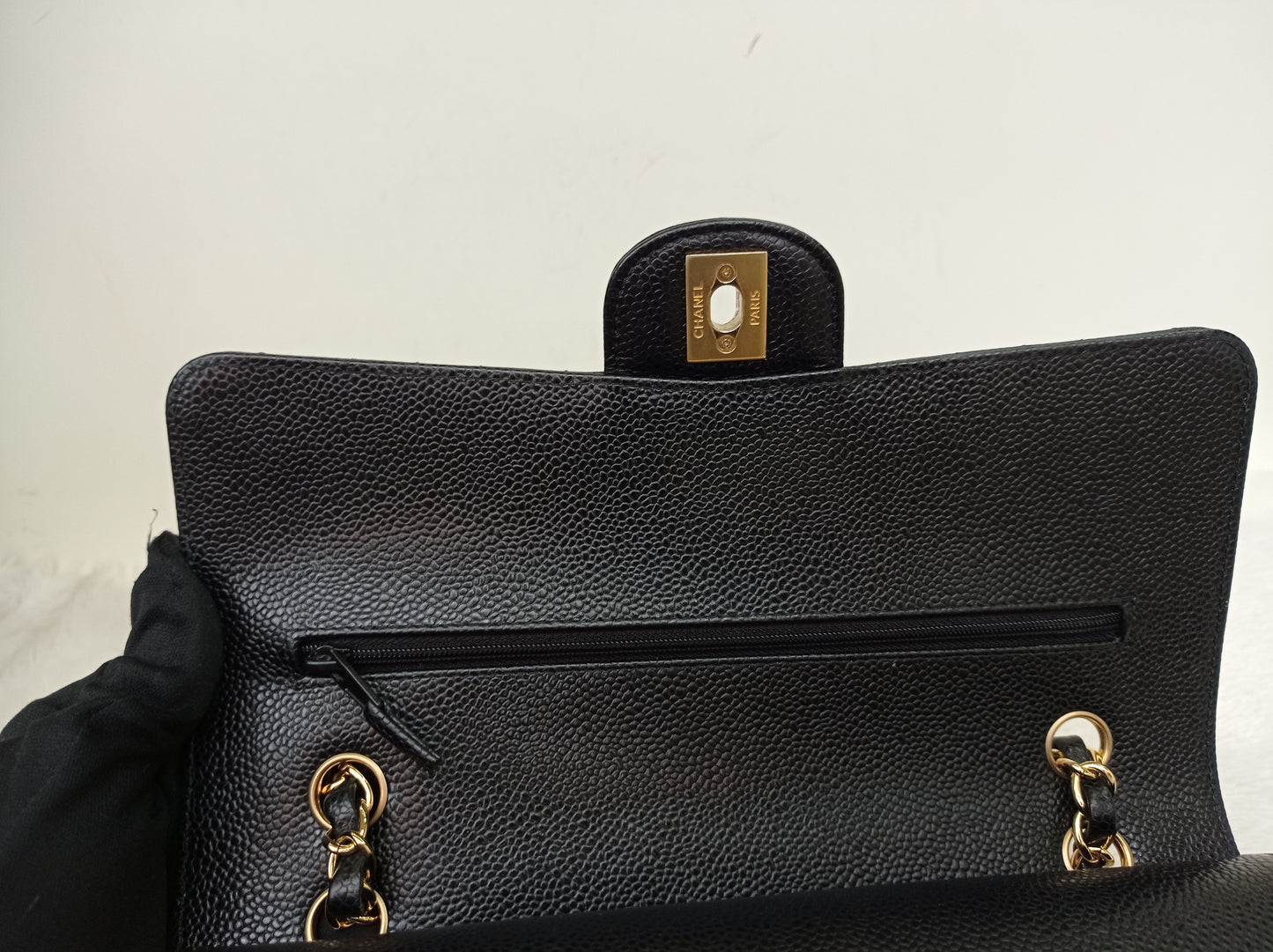 Chanel Medium Caviar Black GHW DF (CHIP)