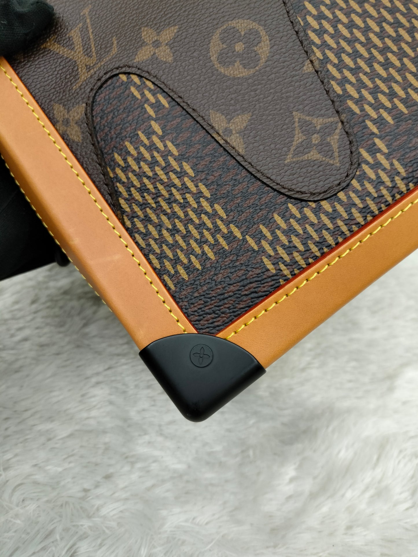 LV X Nigo Giant Soft Trunk Monogram Damier 2020