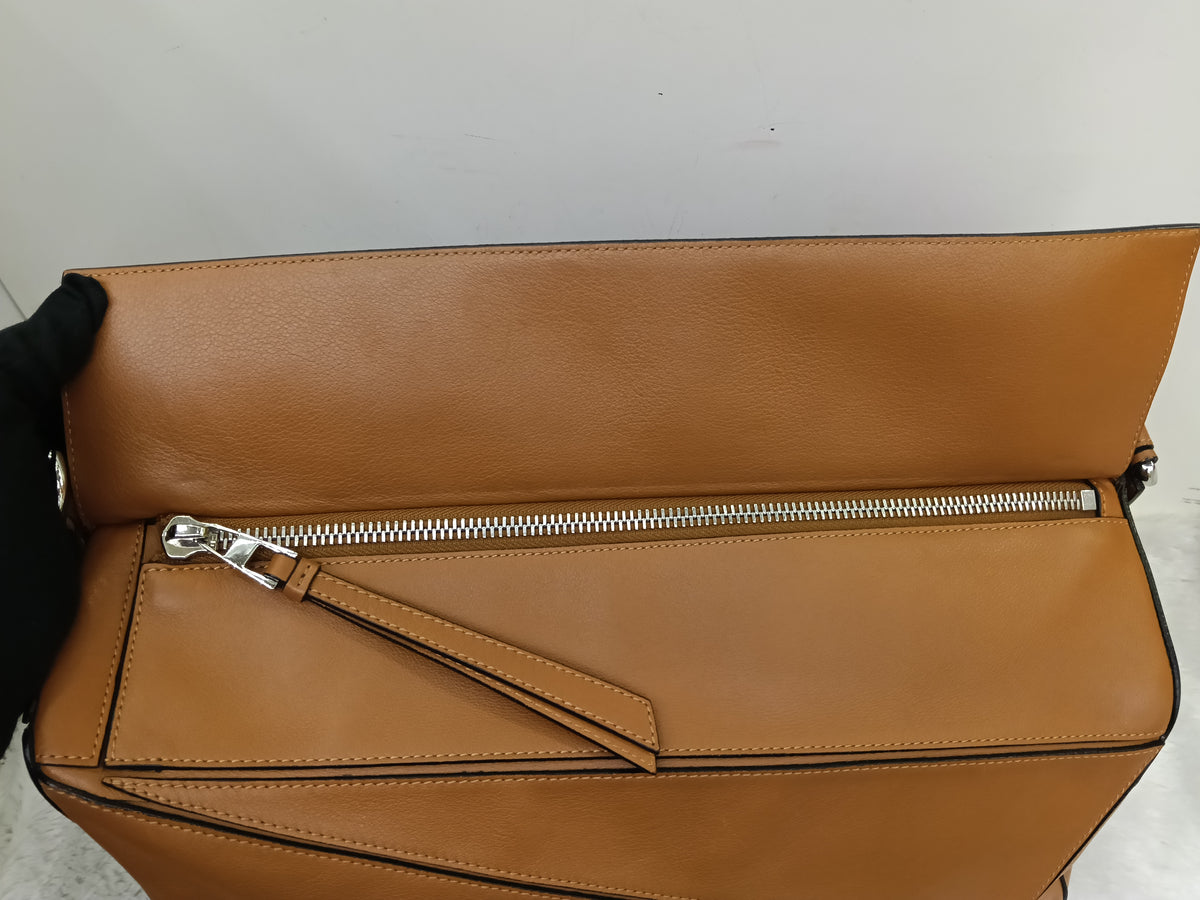 Loewe Puzzle Large Calfskin Tan SHW 2016