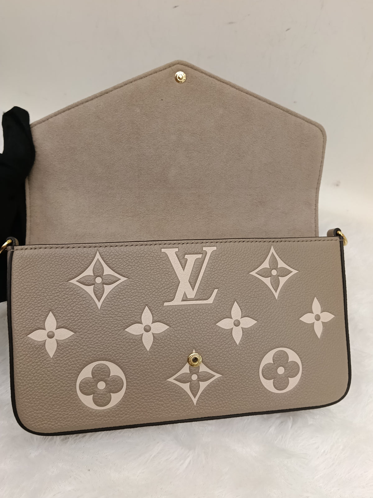 LV Felicie GM NV Monogram Empreinte Tourterelle Creme 2024 (CHIP)