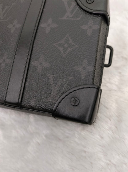 LV Soft Trunk Wallet Monogram Eclipse (CHIP)
