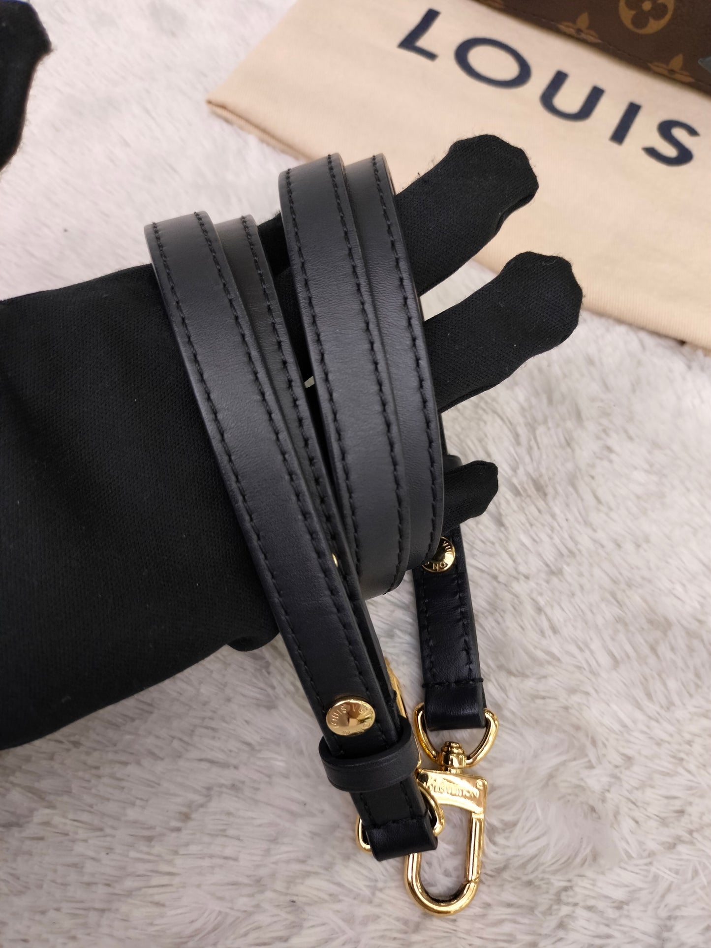 LV Neo Noe Monogram Noir 2018