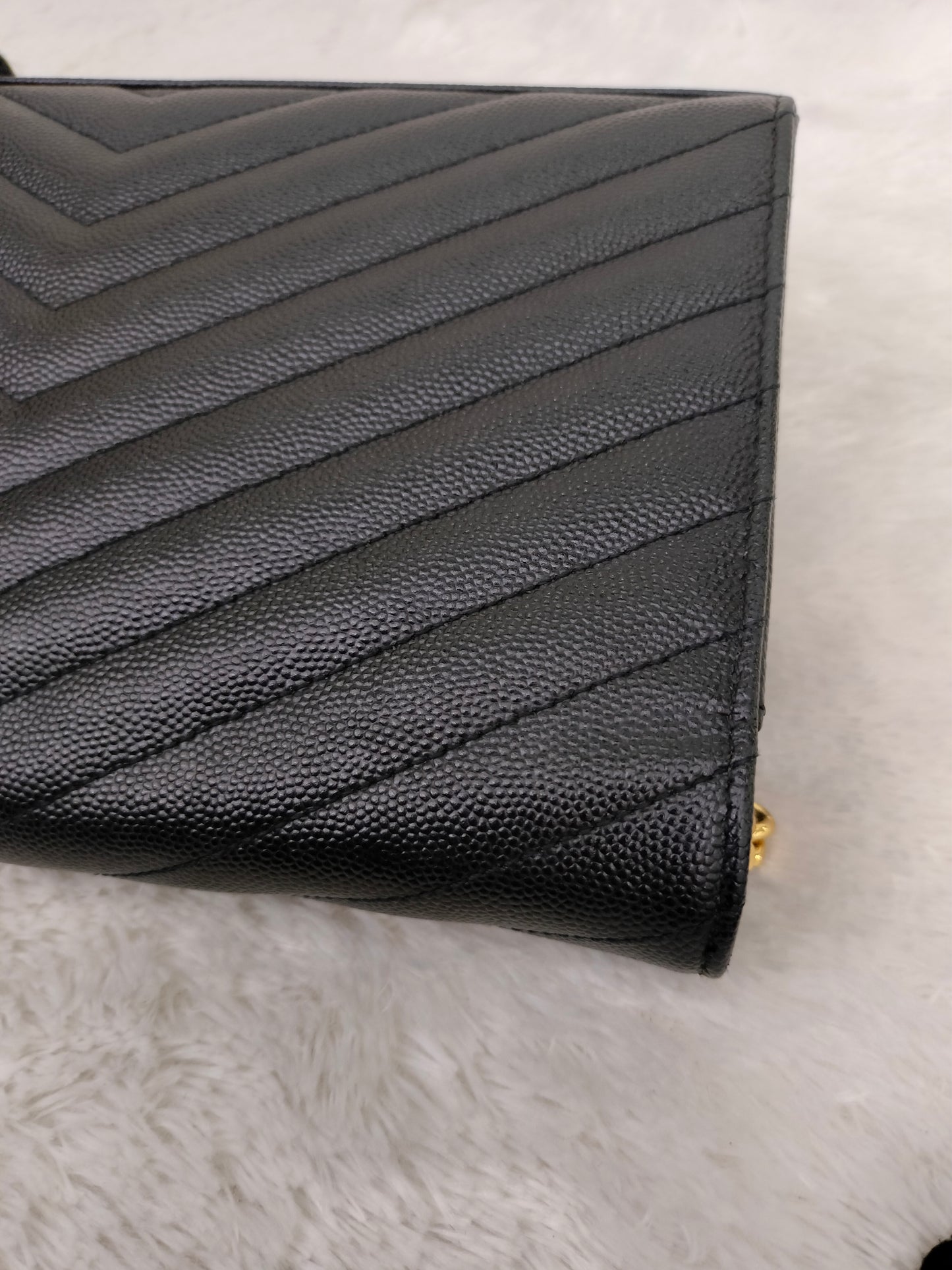 YsL WOC 22 Chevron Grained Black GHW 2021