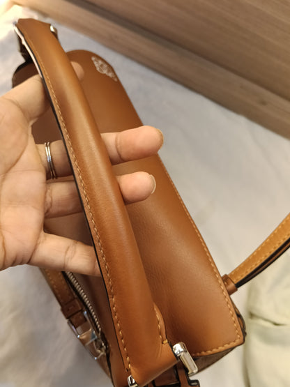 Loewe Puzzle Small Tan SHW 2020