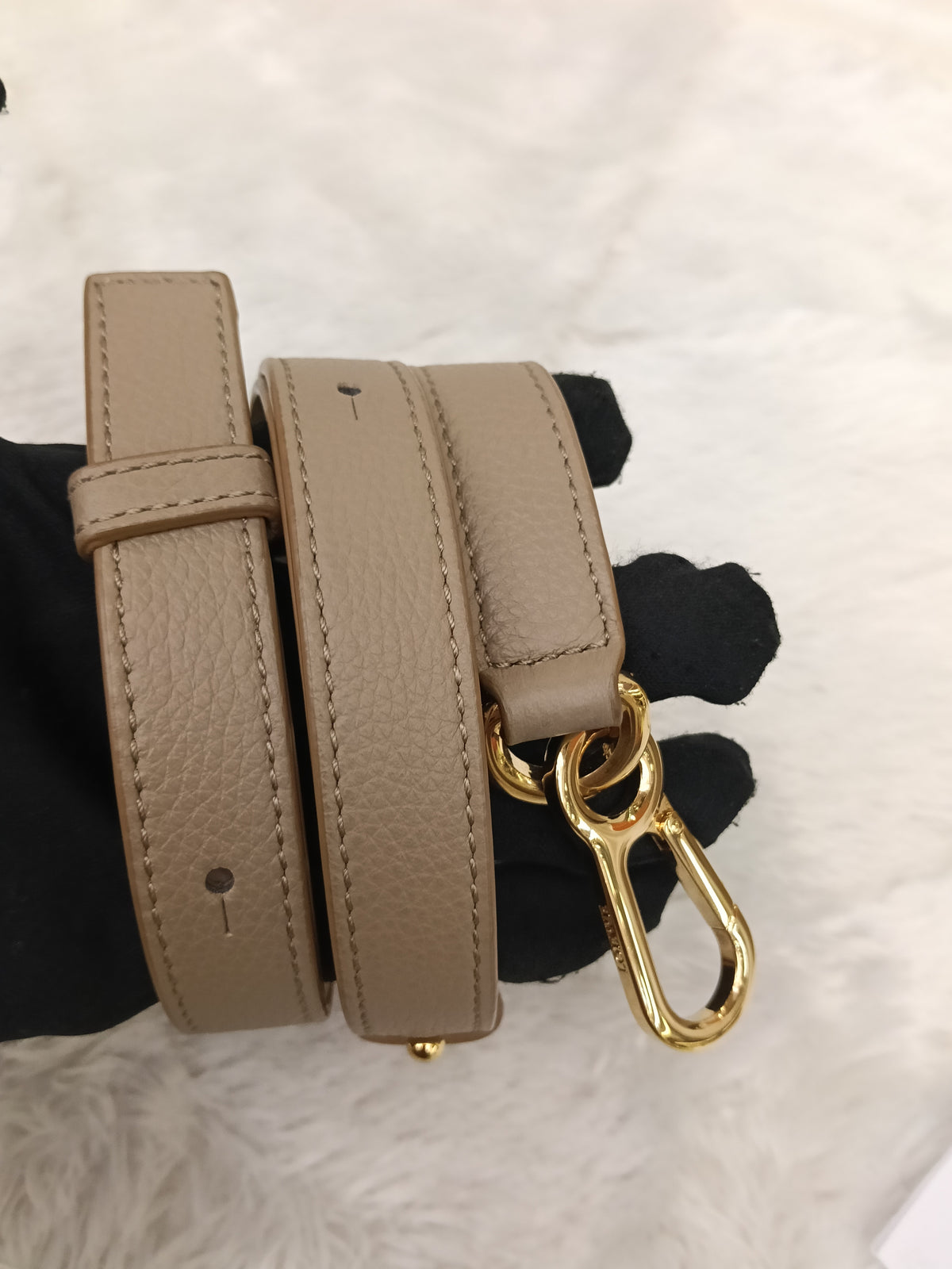 Loewe Puzzle Small Edge Grained Sand GHW 2023