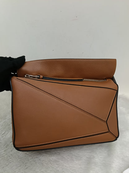 Loewe Puzzle Small Calfskin Tan SHW 2021