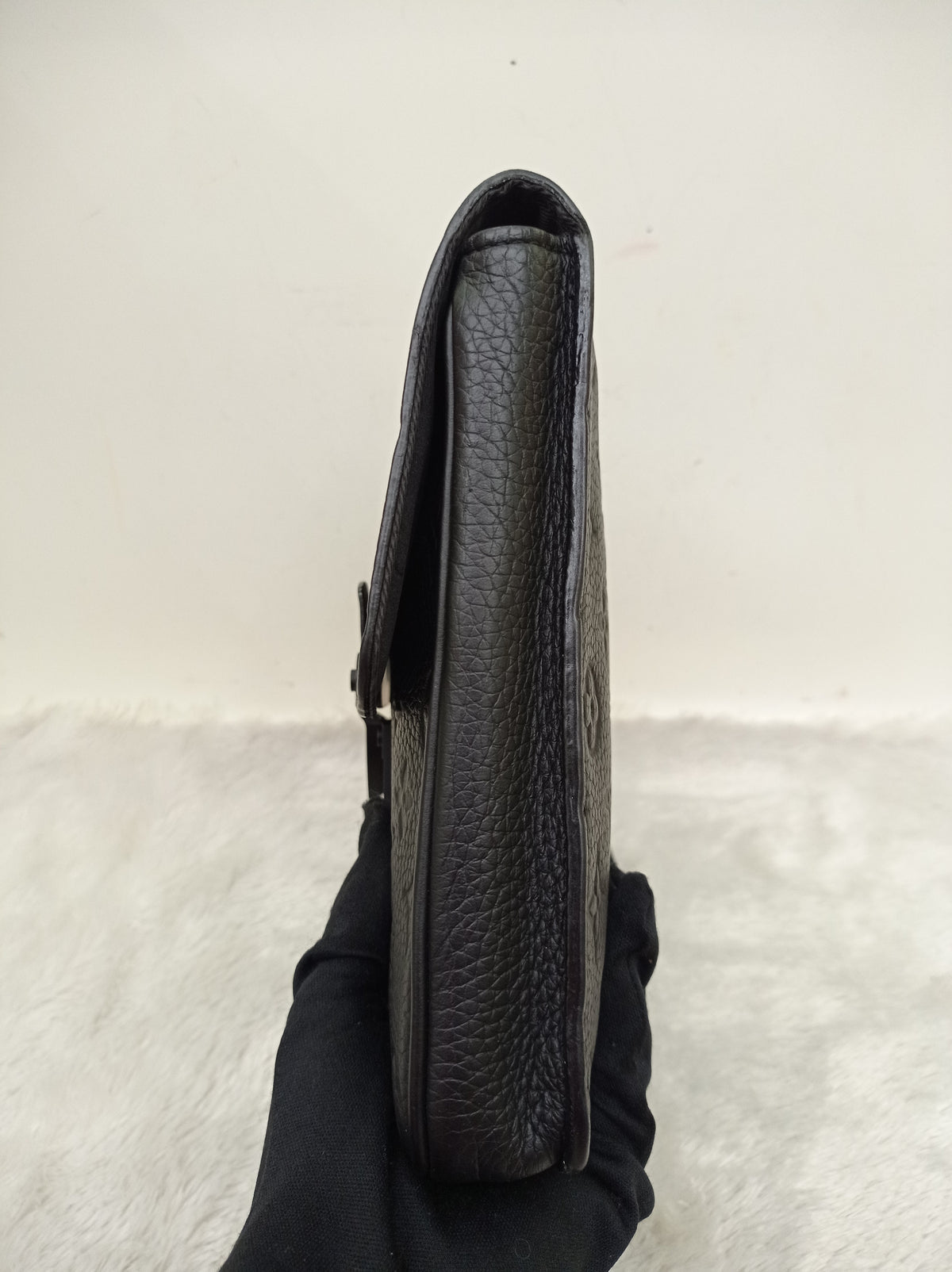 LV S Lock A4 Pouch Monogram Empreinte Black (CHIP)