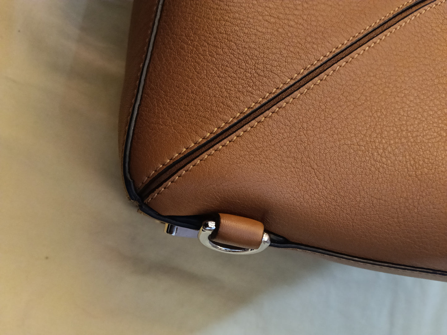 Loewe Puzzle Medium Tan SHW 2018