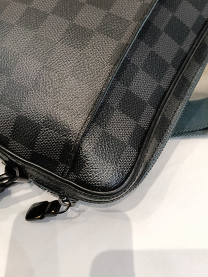 LV Alpha Messenger Damier Graphite 2019