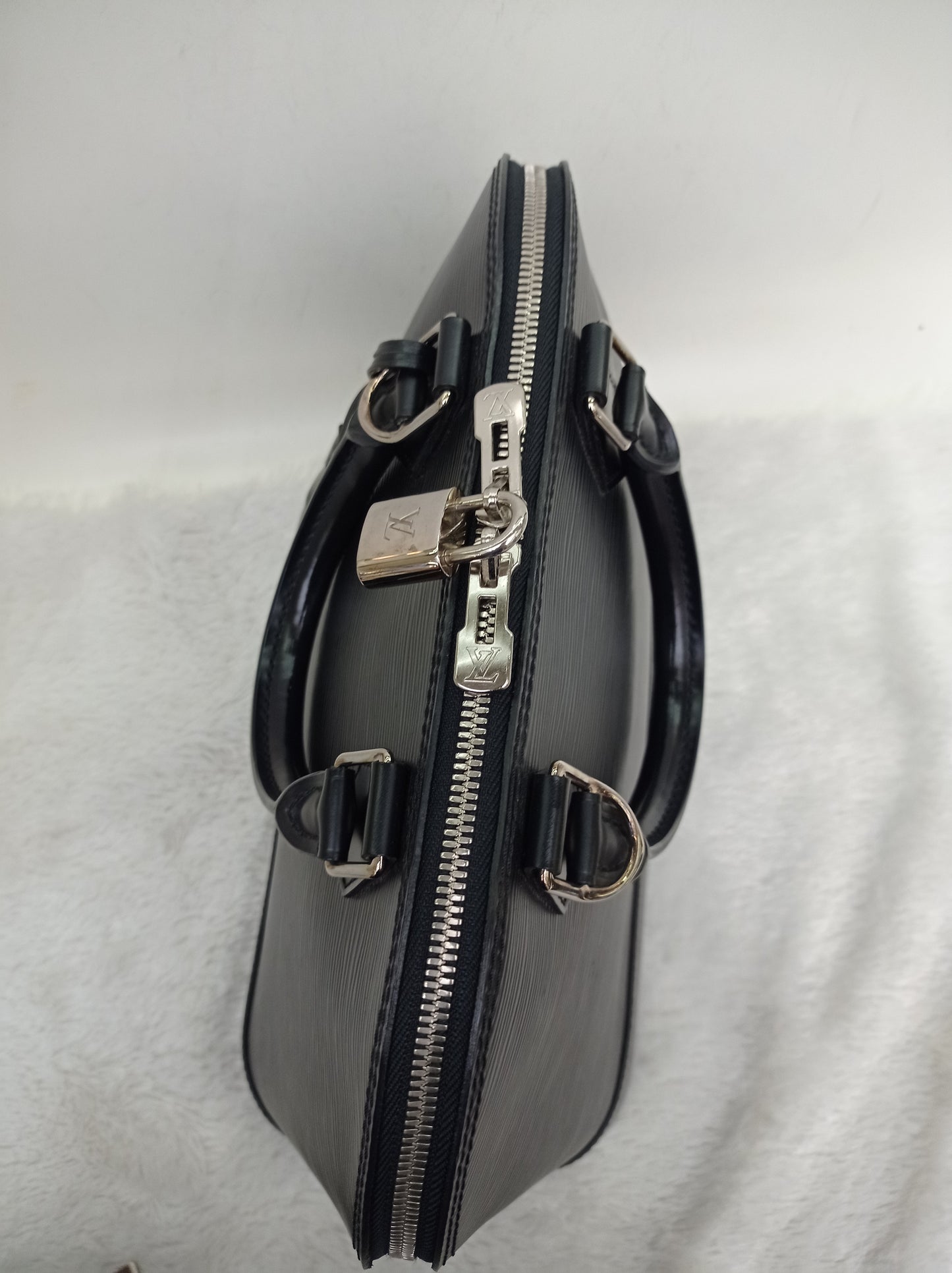 LV Alma PM Epi Black