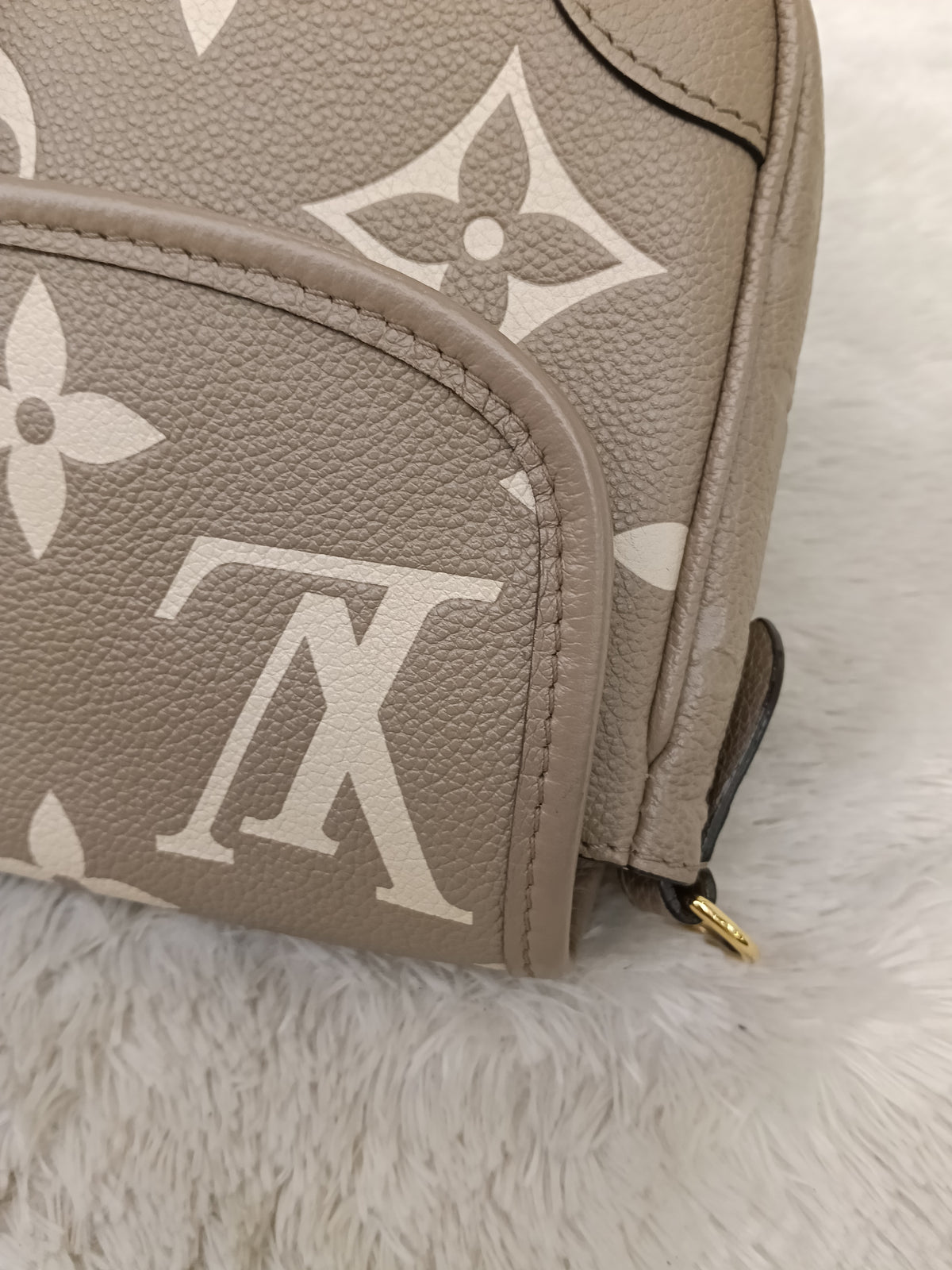 LV Diane PM ST NM Monogram Empreinte Tourterelle Creme 2025 (CHIP)