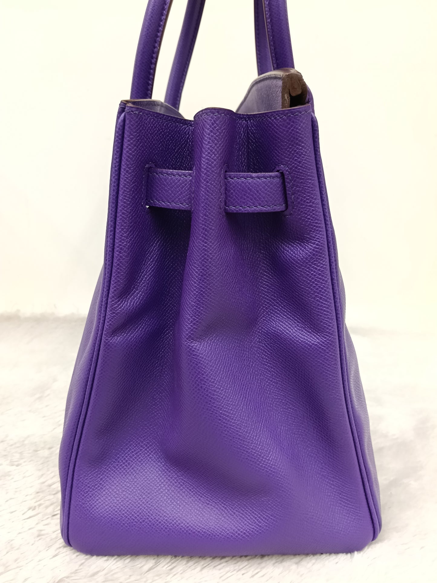 B35 Epsom Ultraviolet PHW #P square