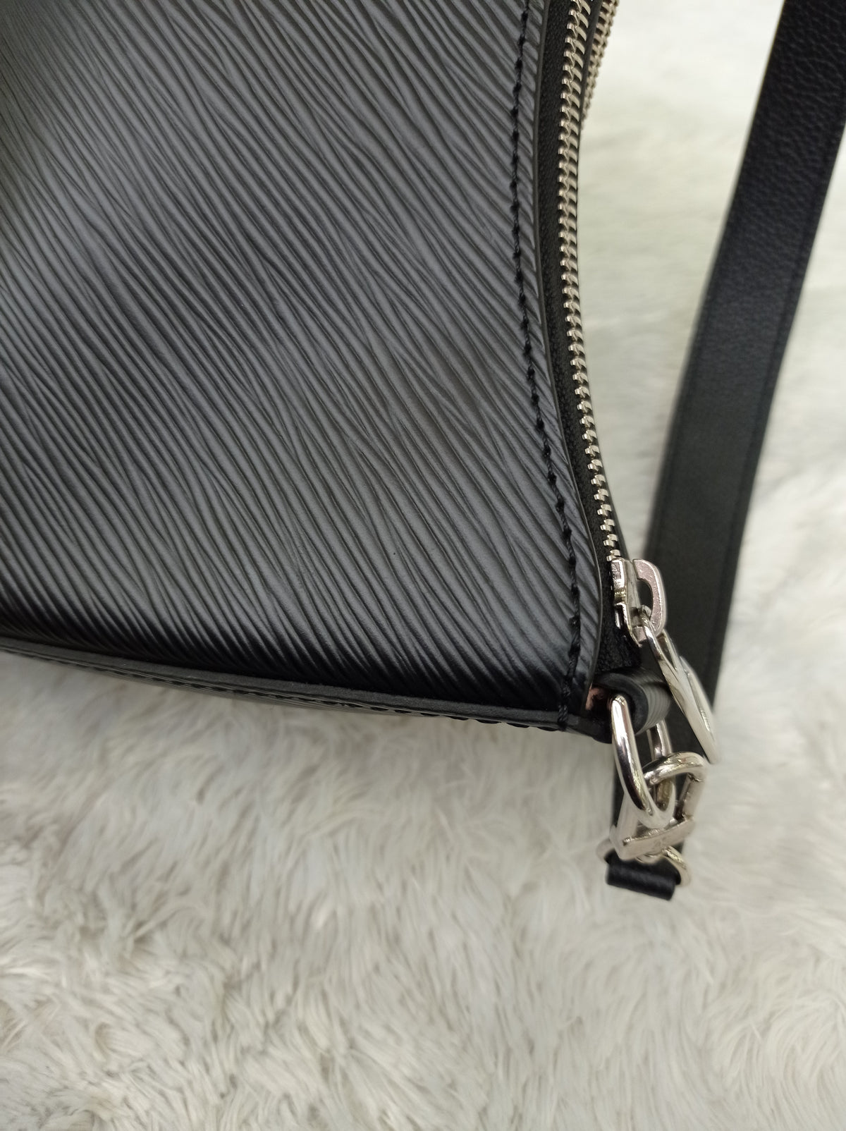 LV Marelle NM Epi Noir (CHIP)