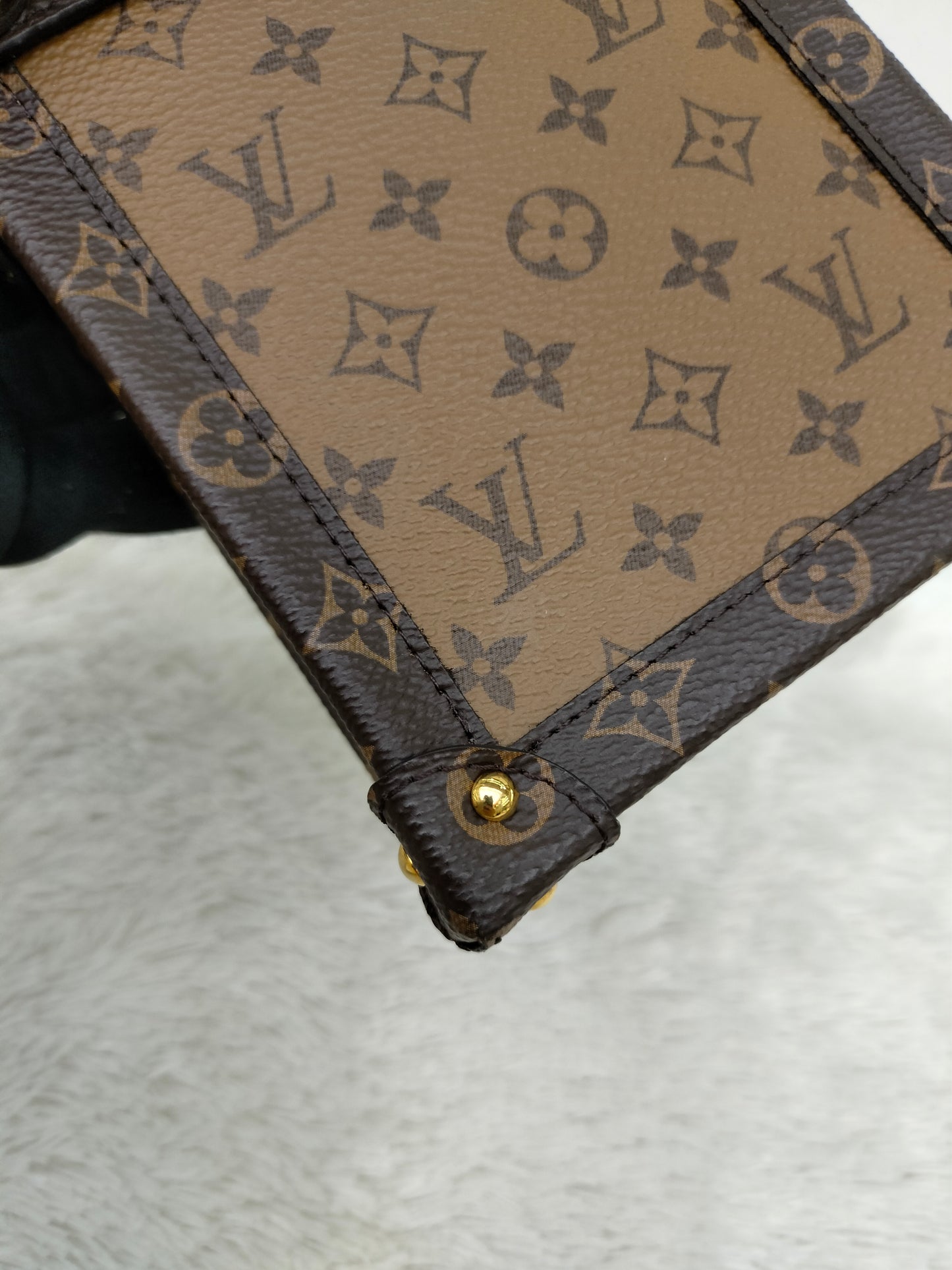 LV Pochette Trunk Vertical Monogram Reverse 2019