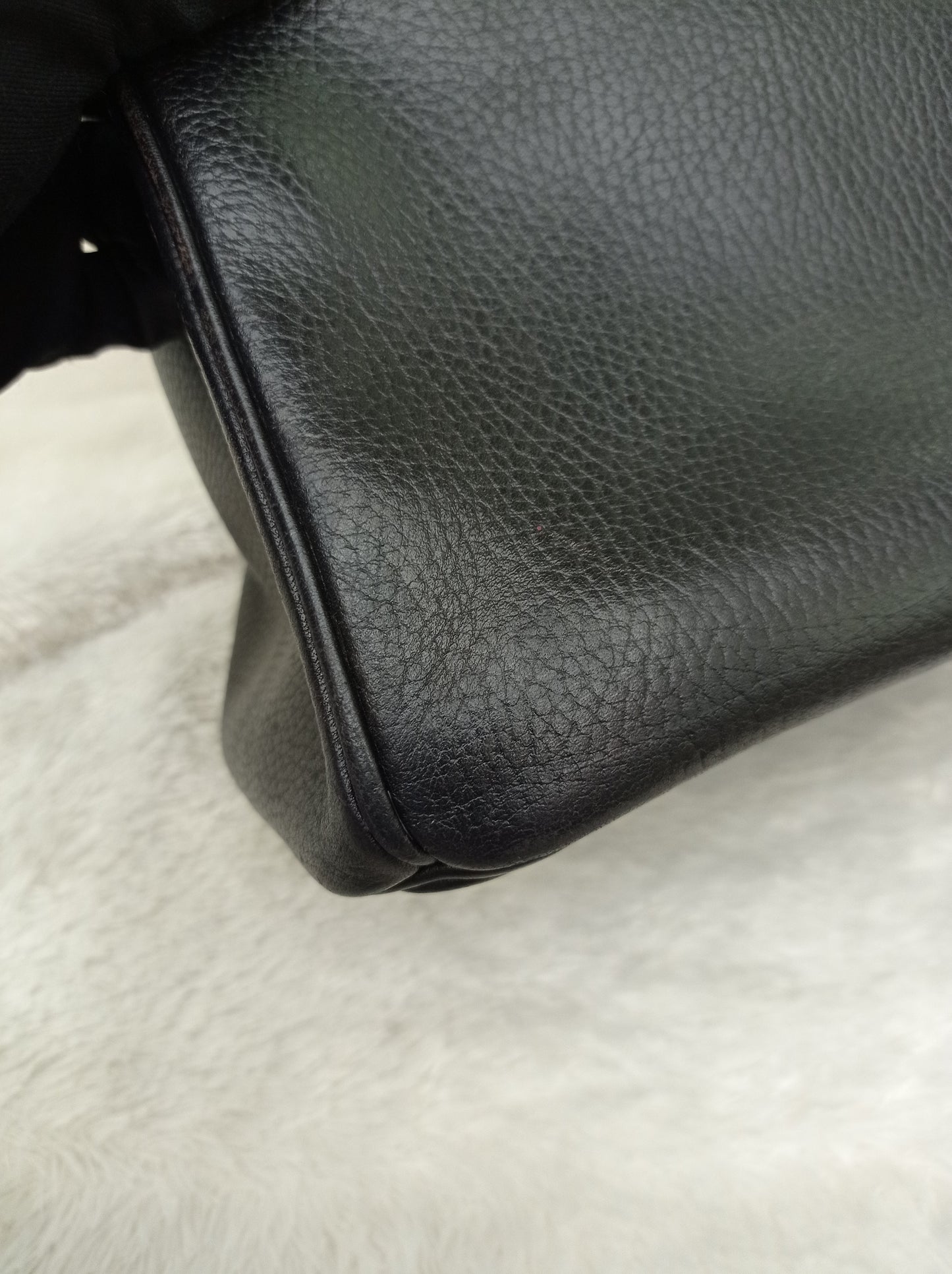 B35 Ardines Black GHW #F square