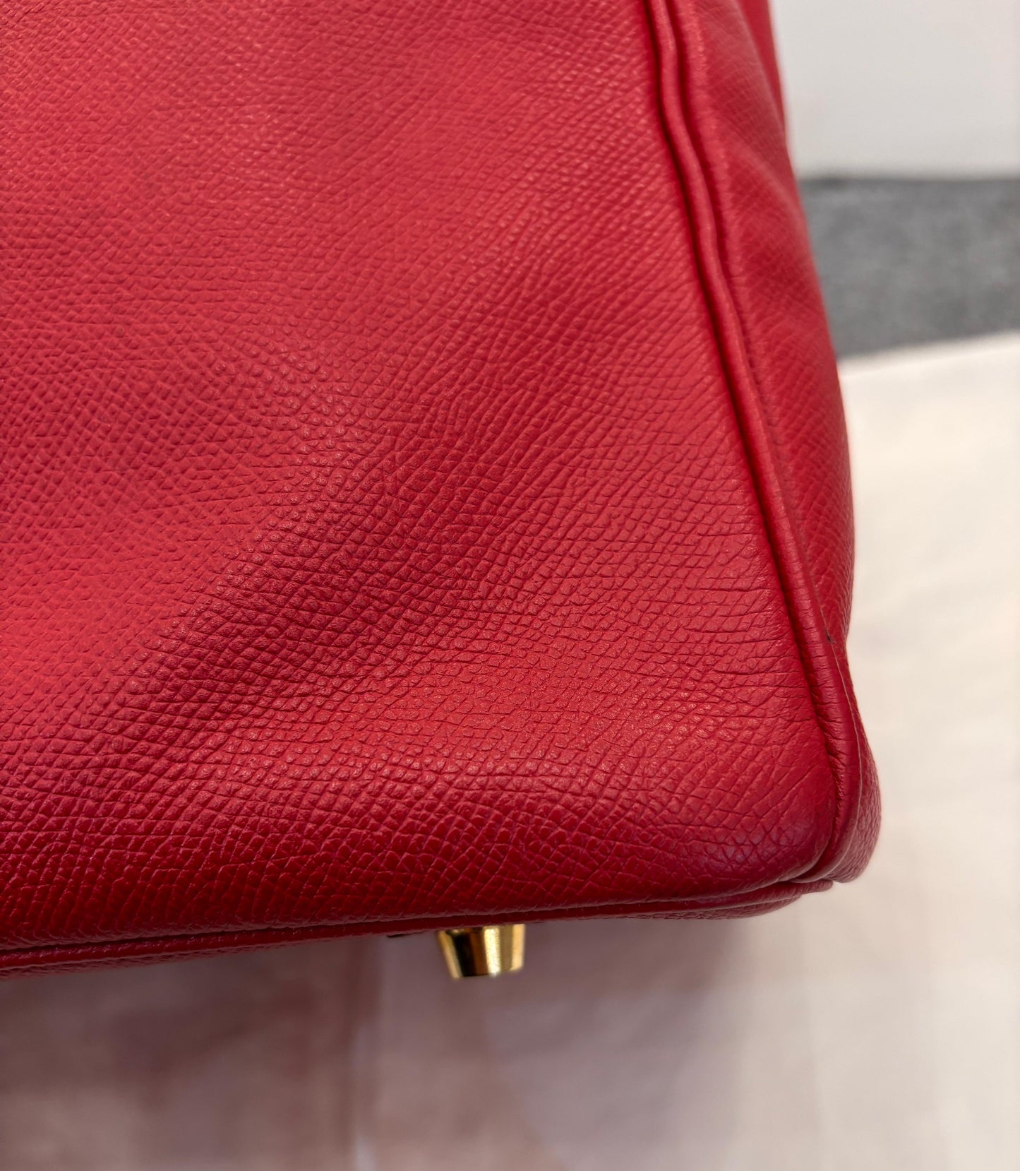 B35 Epsom Ferrari Red GHW #G square