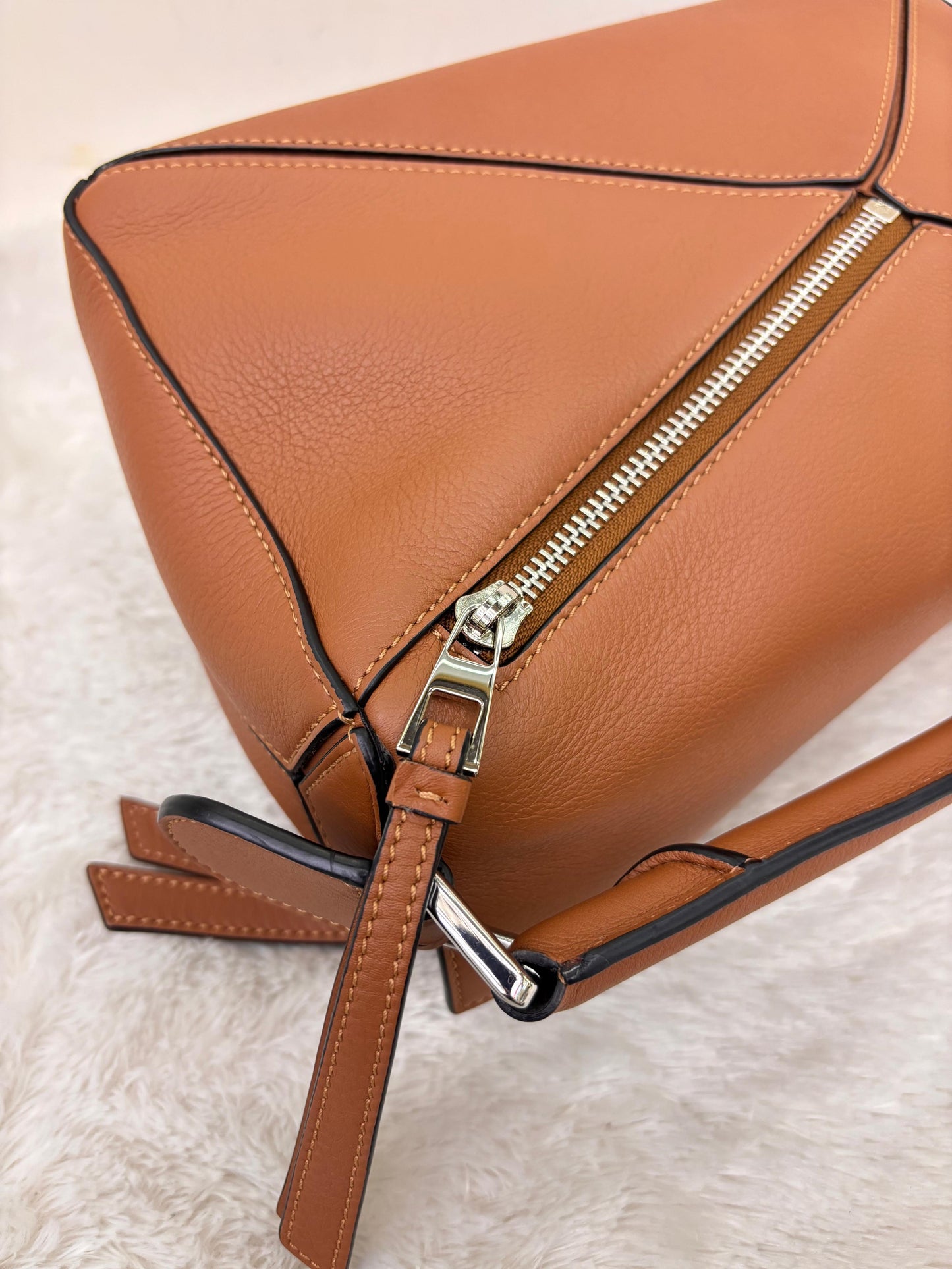 Loewe Puzzle Small Tan SHW 2020