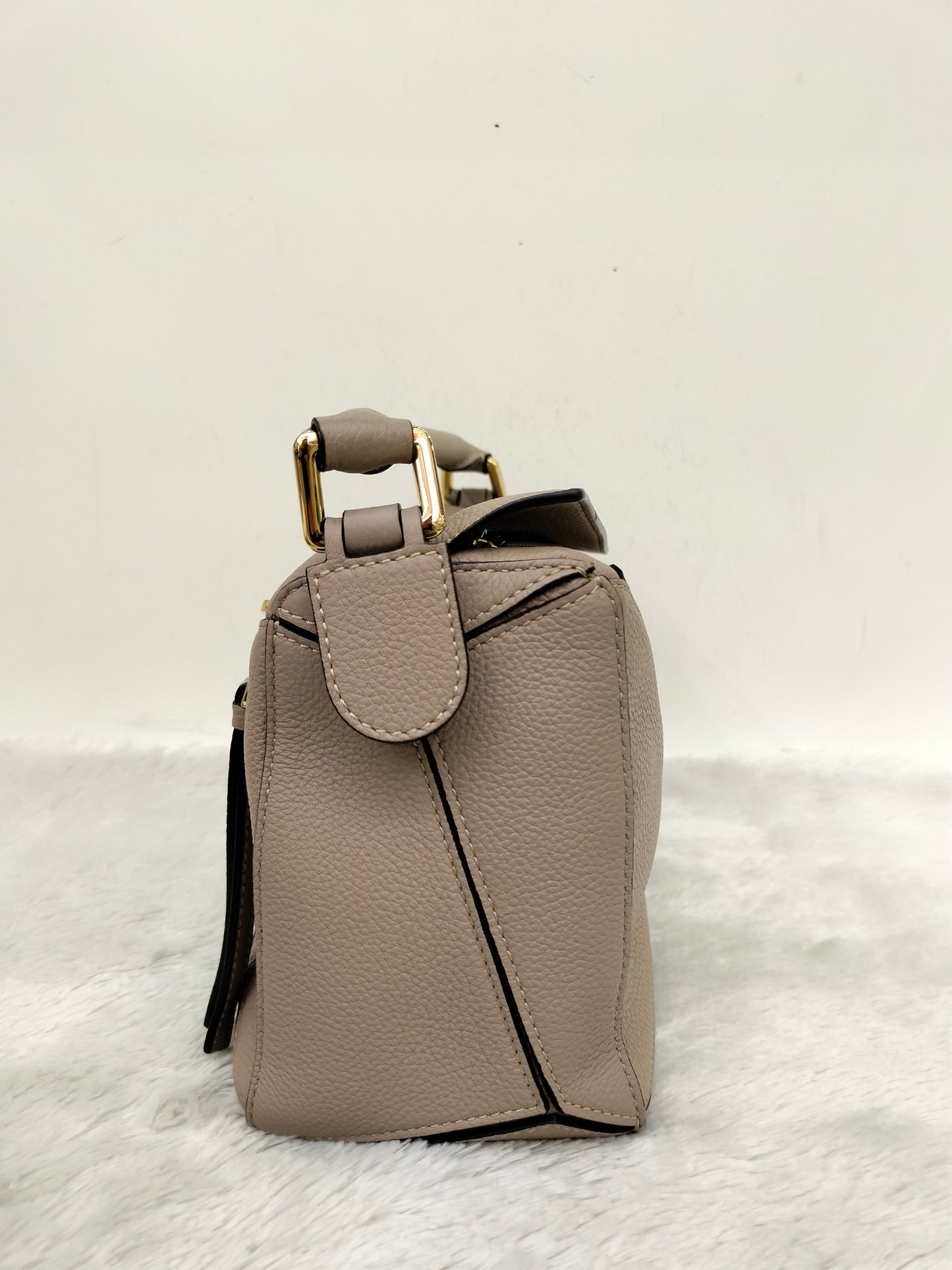 Loewe Puzzle Small Grained Sand GHW 2021