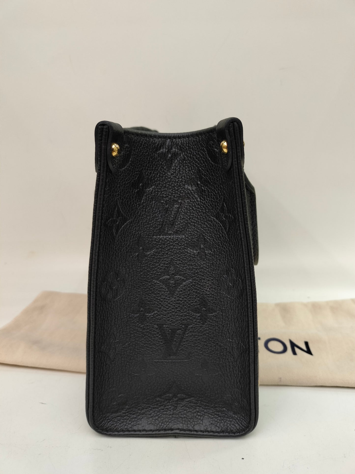 *Neverbeen Used* LV OTG PM Monogram Empreinte Studded Noir (CHIP)