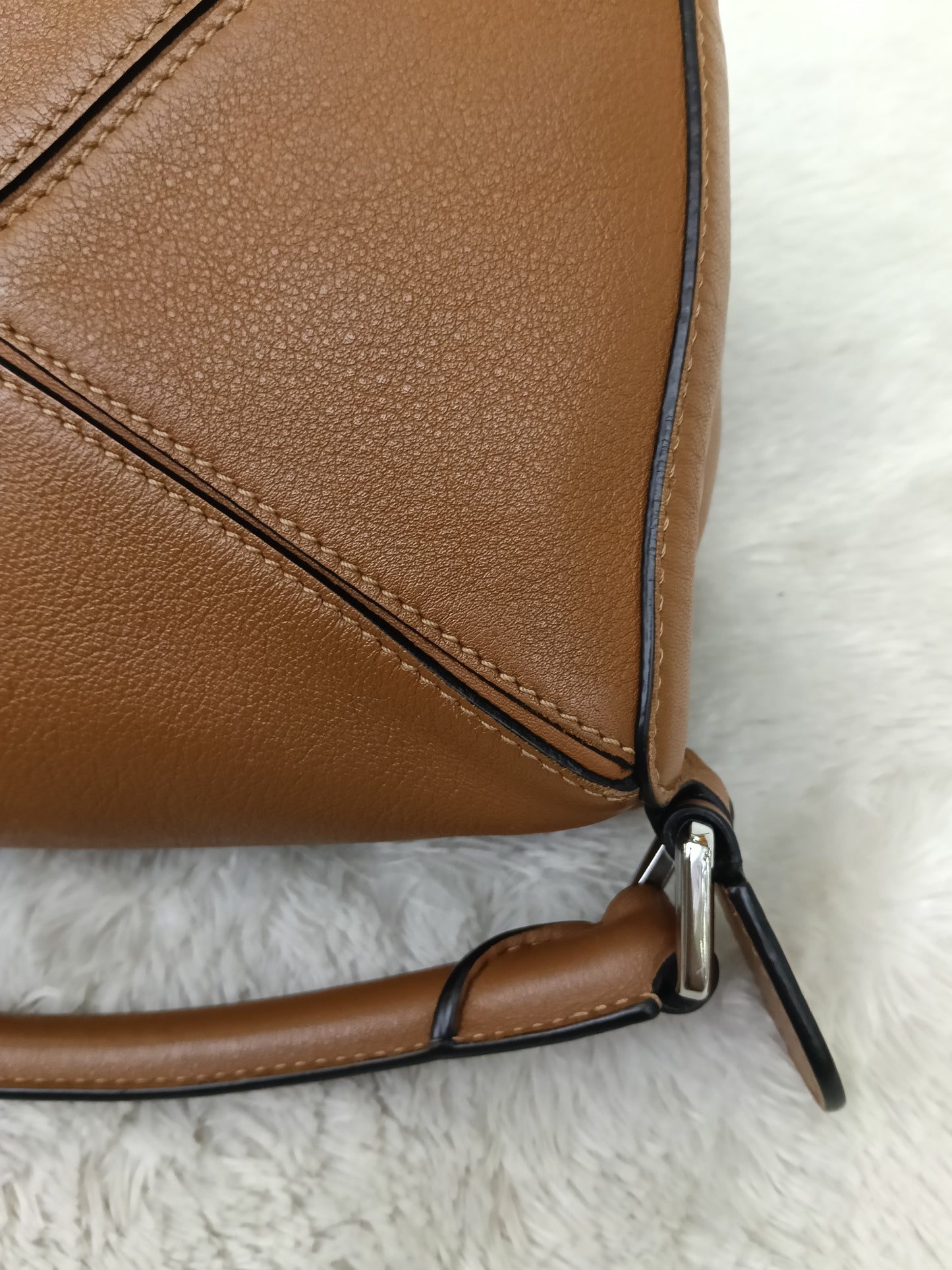 Loewe Puzzle Calfskin Small Tan SHW 2022