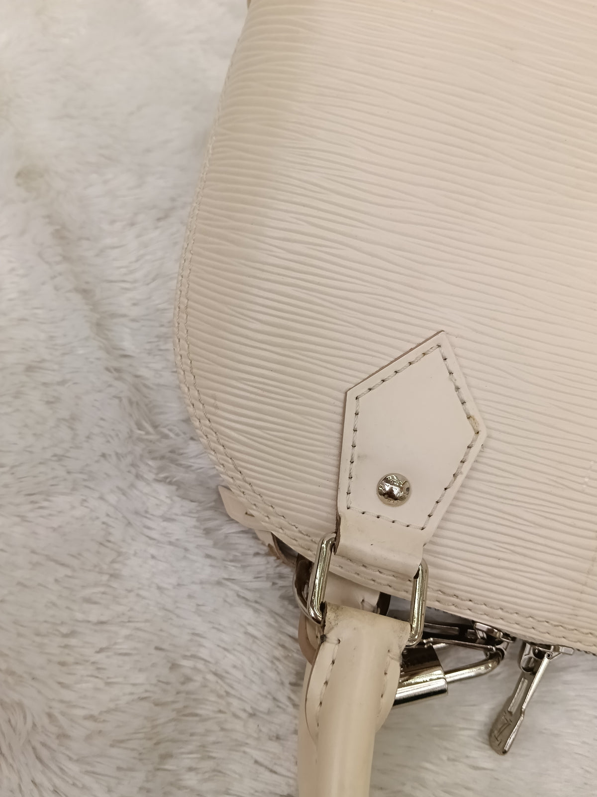 LV Alma BB SL Epi Quartz 2023 (CHIP)