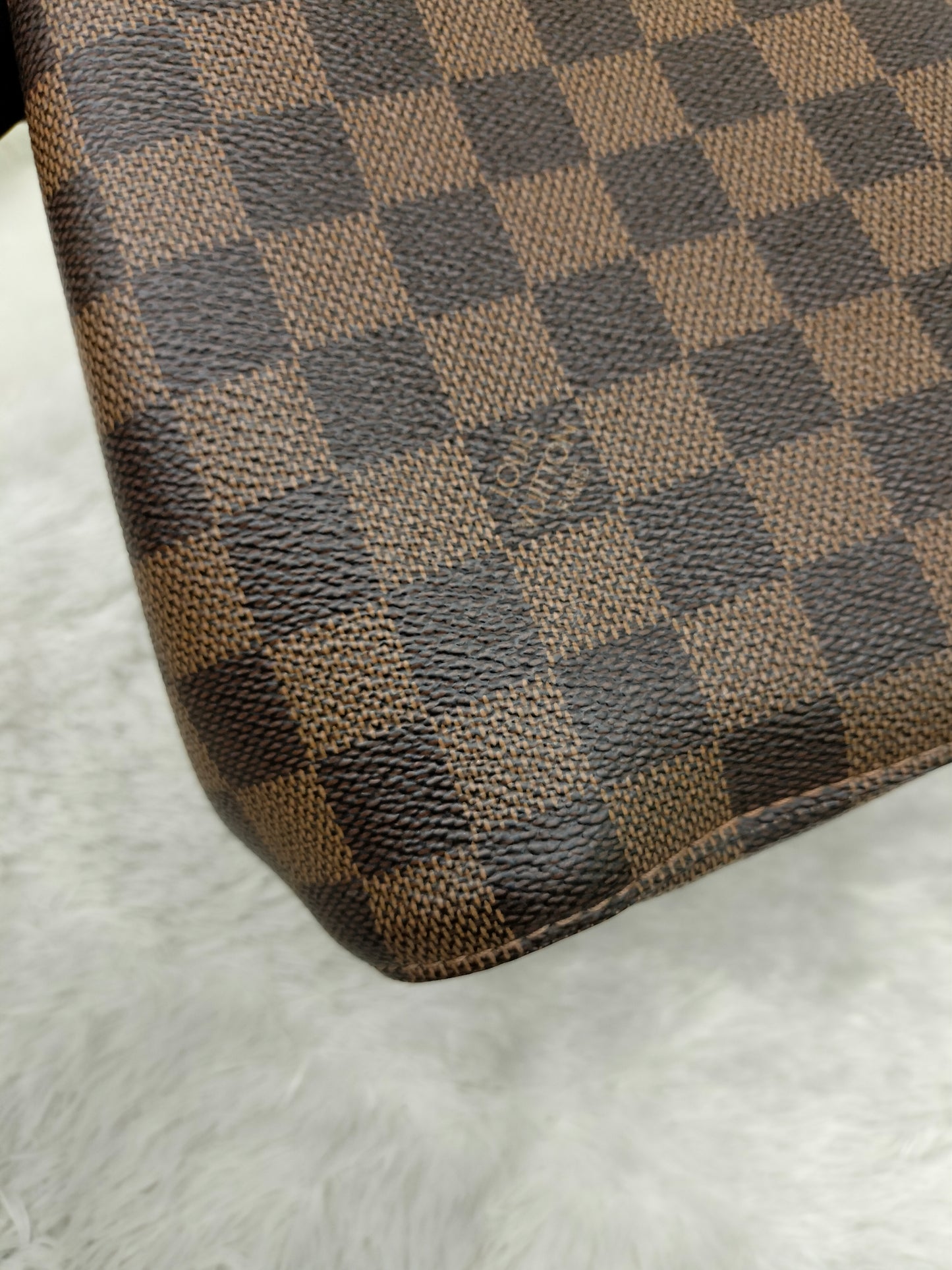 LV Neo Noe MM Damier Cherry Berry 2020