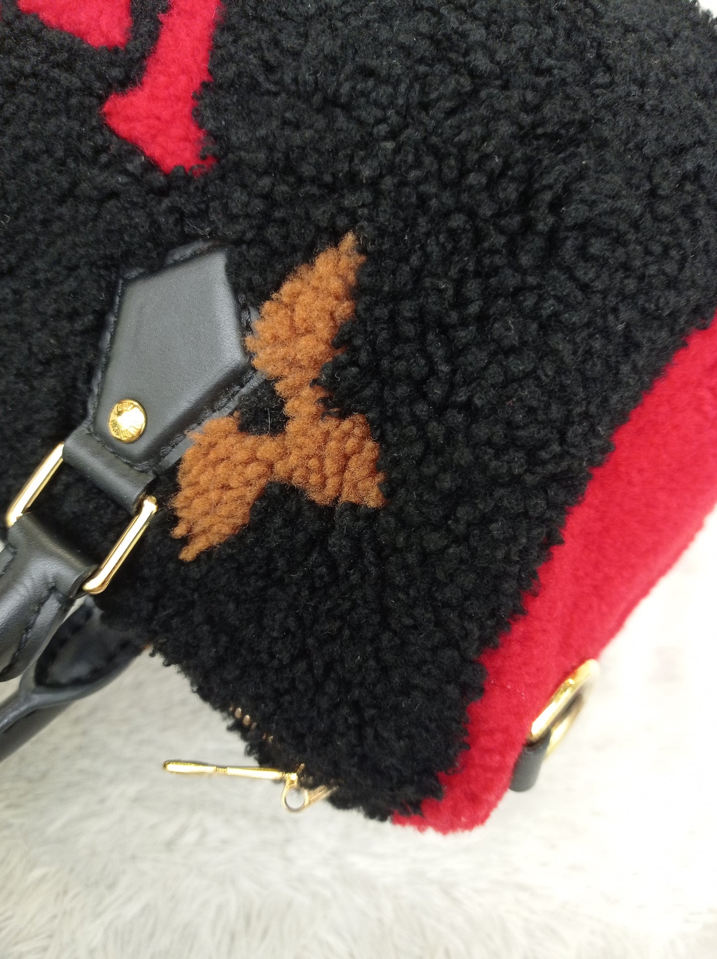 LV Bandou 25 Monogram Giant Fleece Teddy Shearling Black Red 2019
