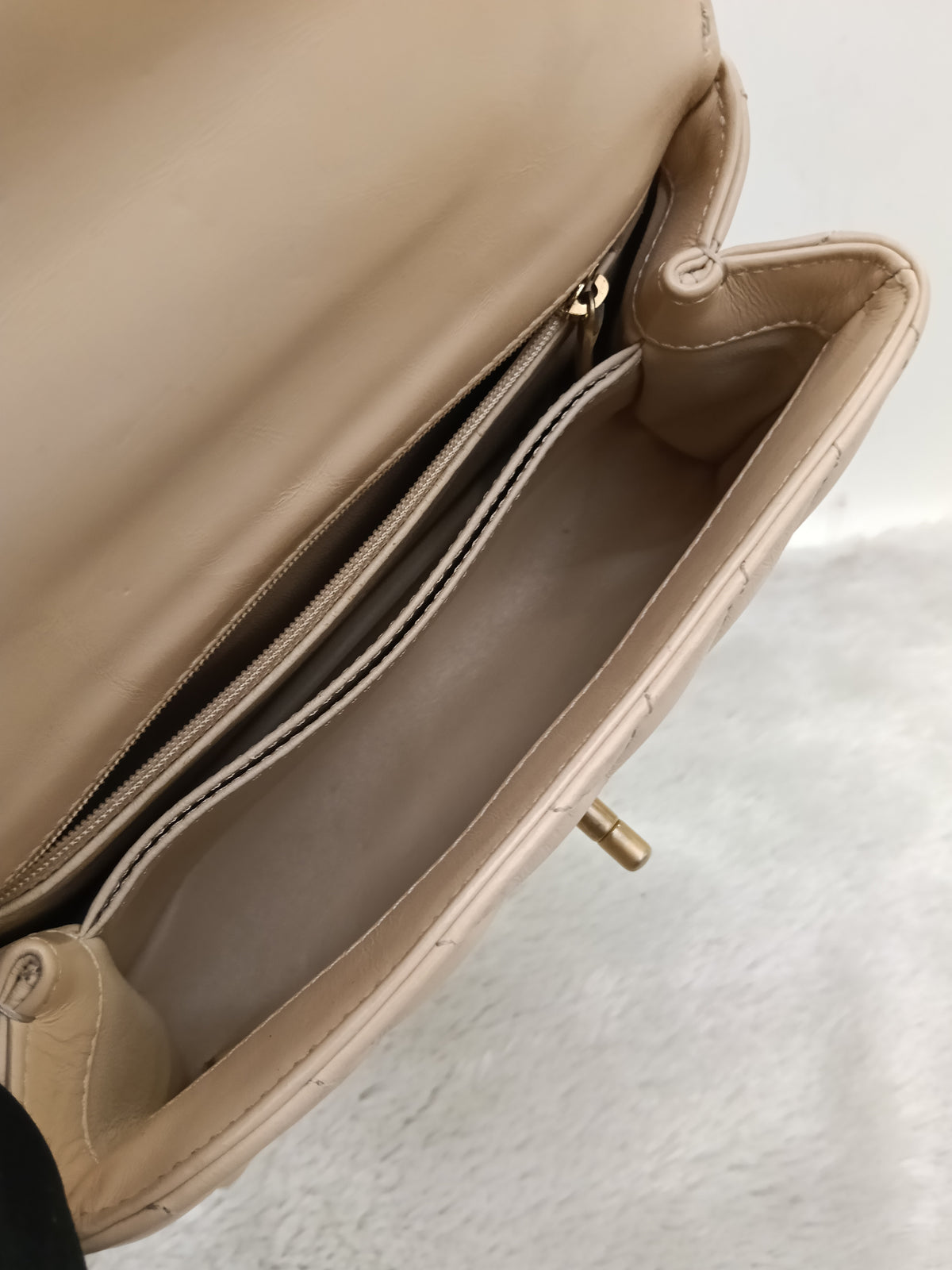 Chanel Coco Handle Small Chevron Calfskin Beige Handle Lizard GHW #25