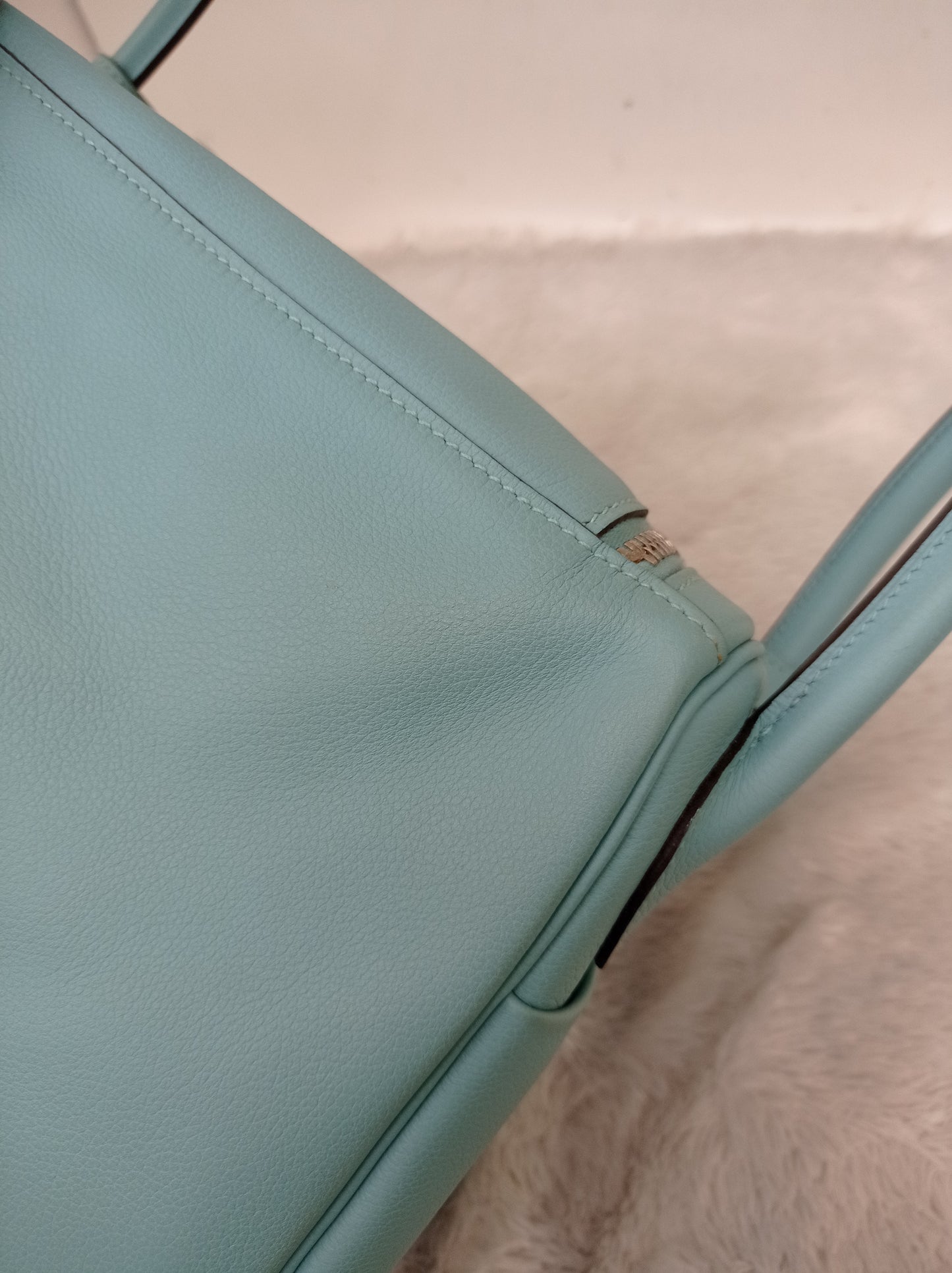 Lindy 30 Evercolour Blue Atol PHW #T