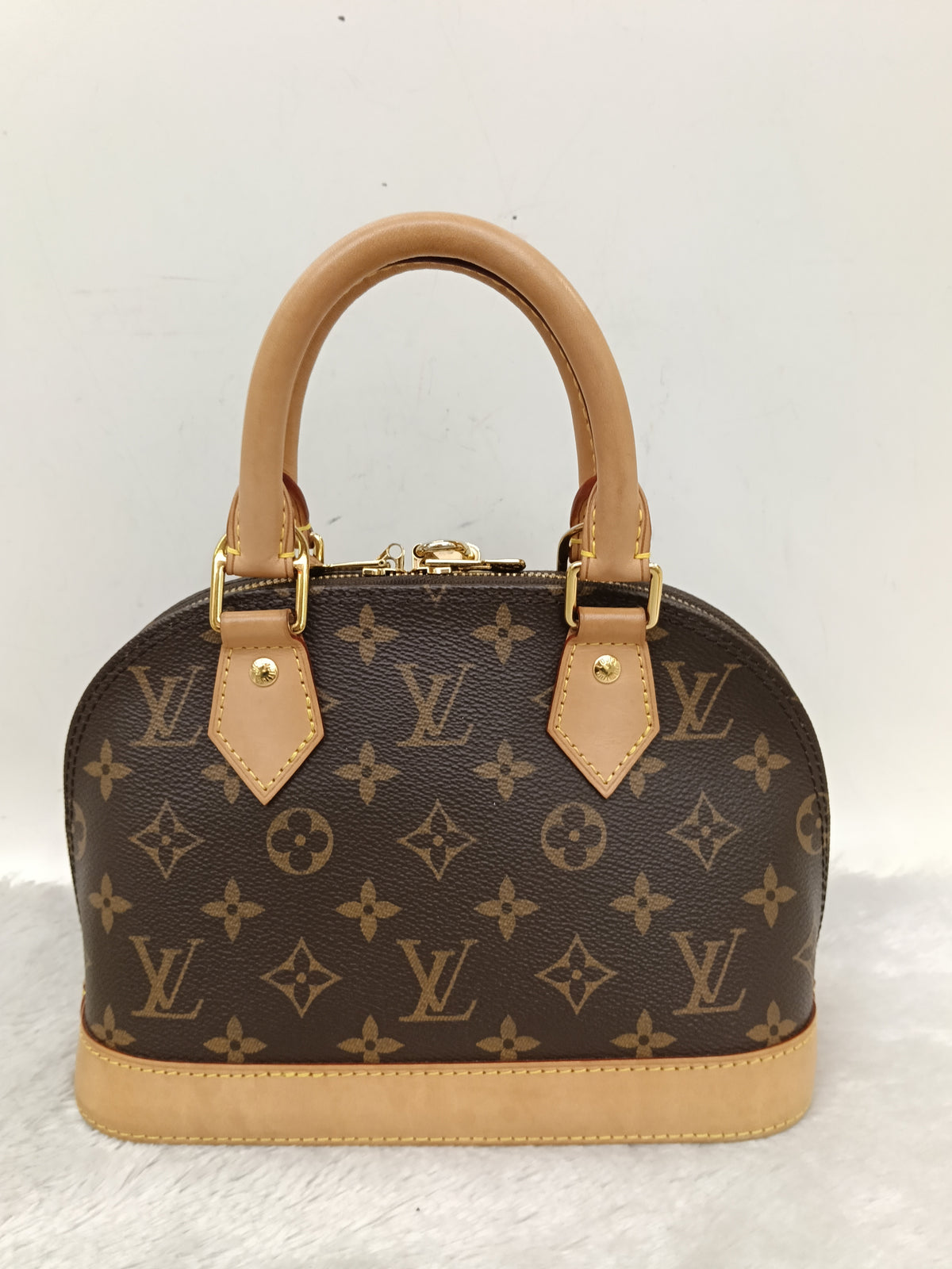 LV Alma BB Monogram 2024 (CHIP)
