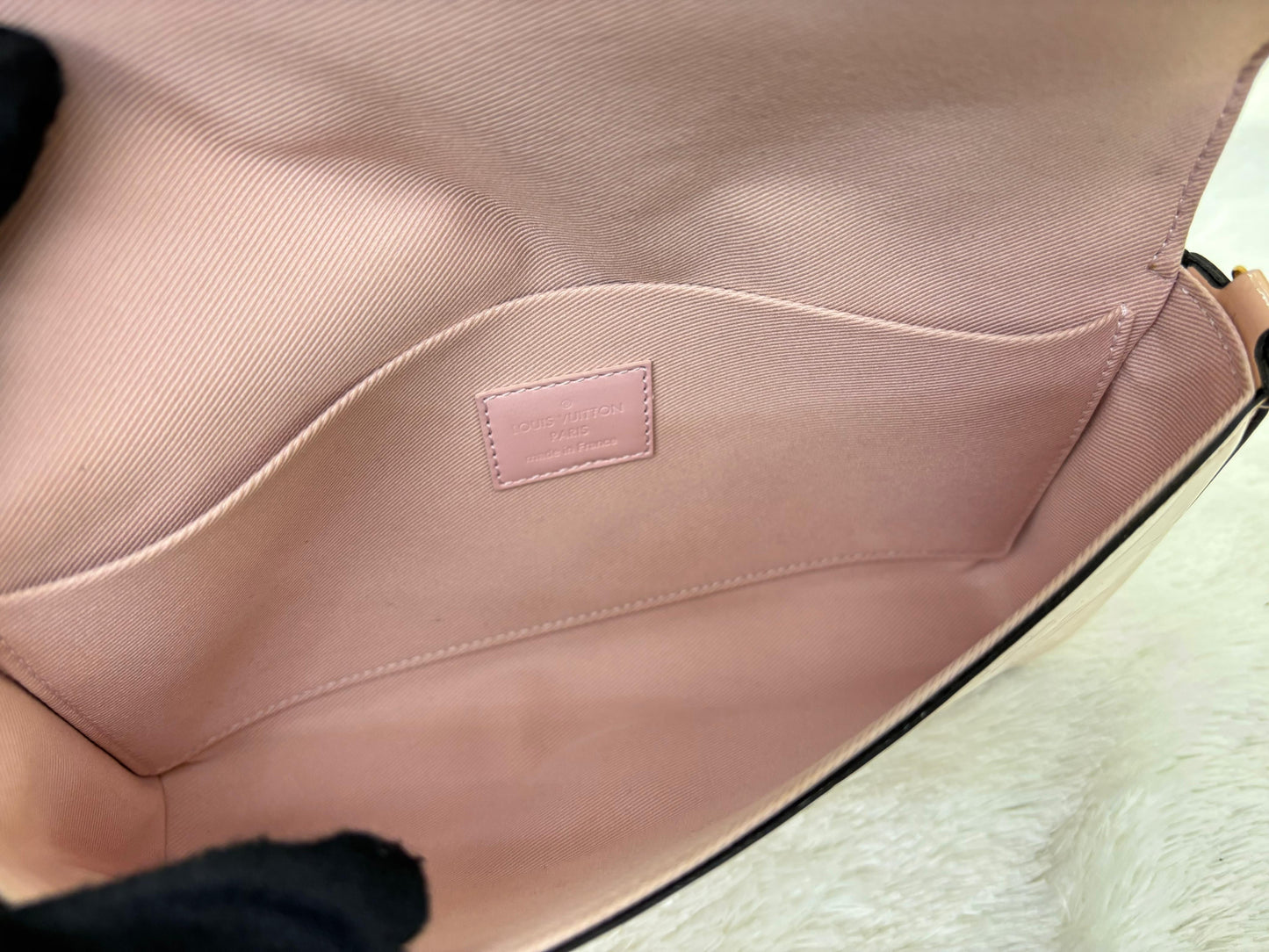 LV Felicie Monogram Vernis Rose Ballerine