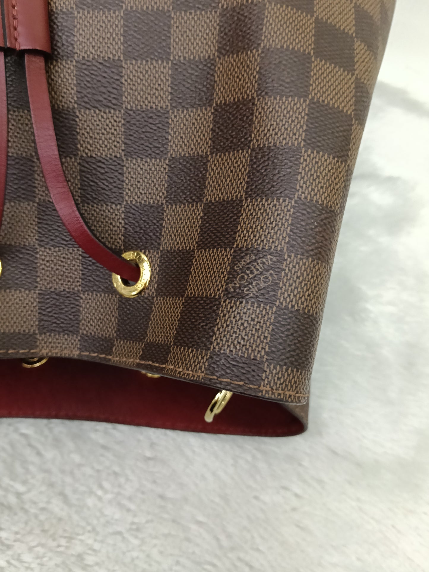 LV Neo Noe MM Damier Cherry Berry 2019