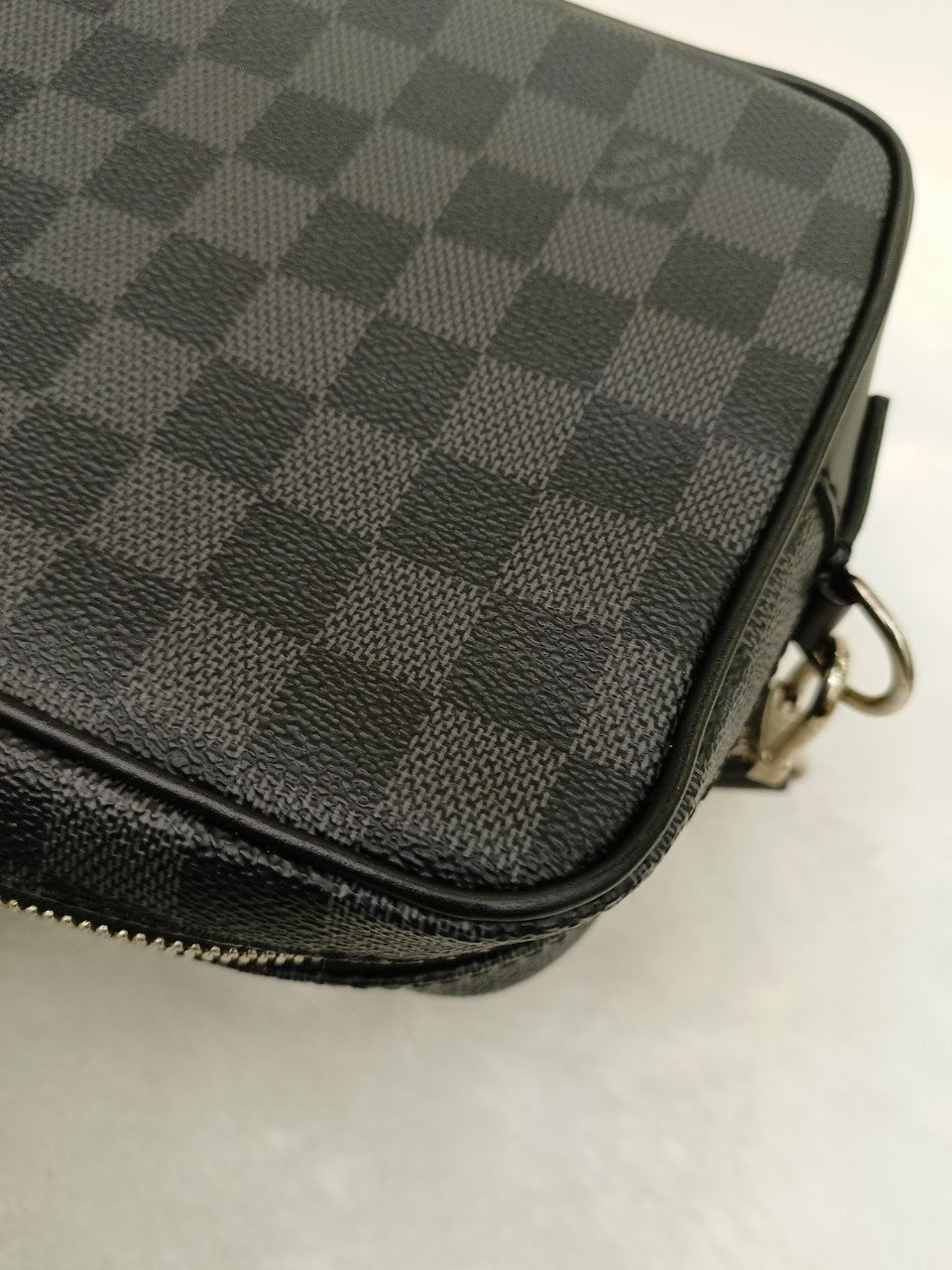 LV Kasai Clutch Graphite 2018