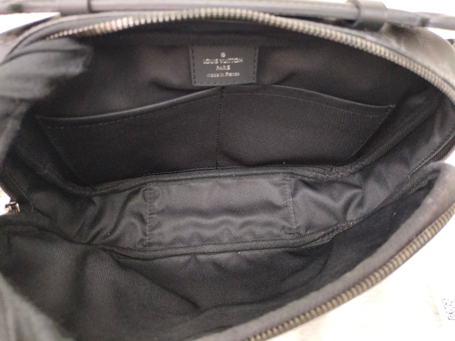 LV Bumbag Explorer Monogram Eclipse 2019