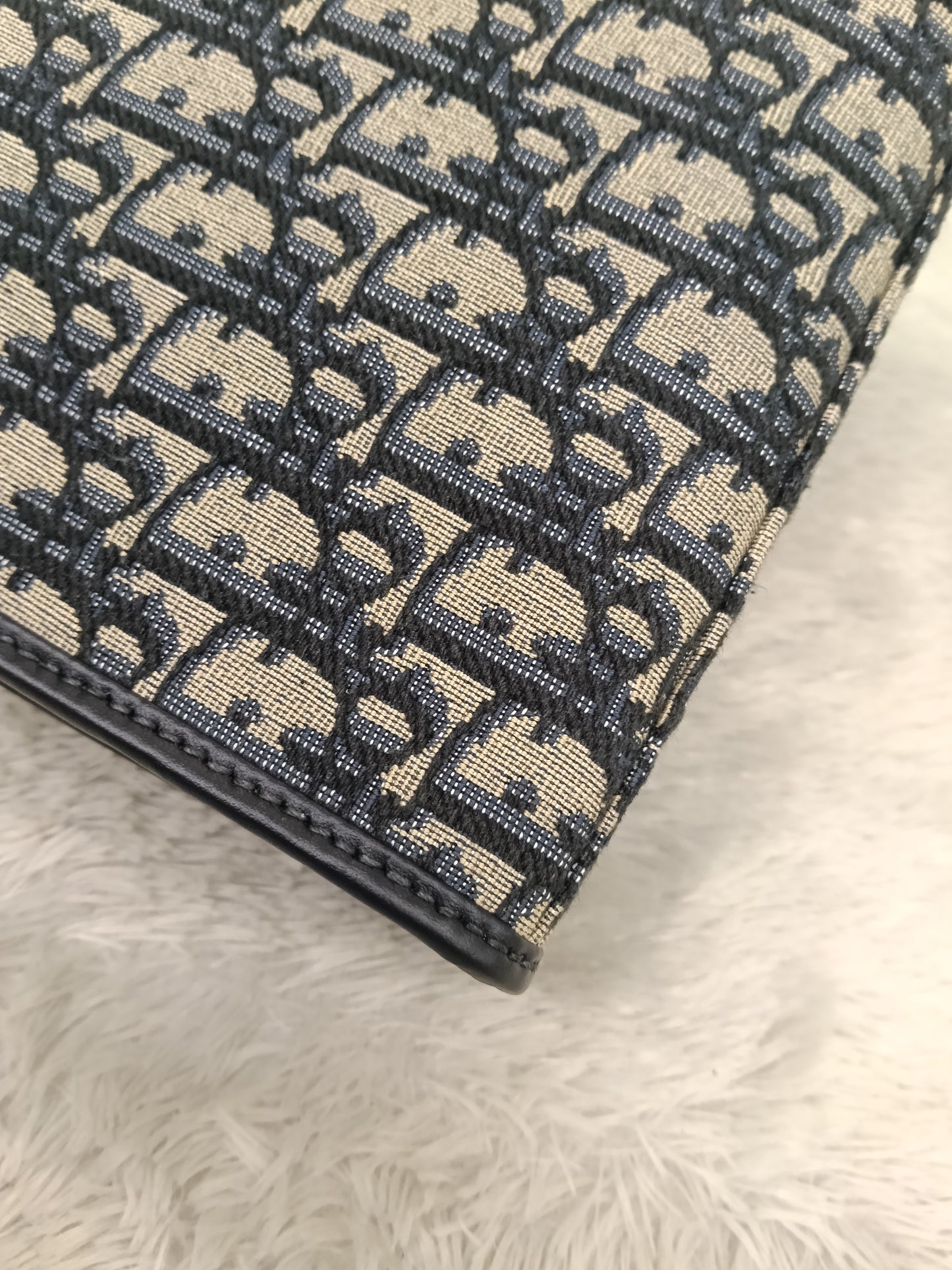 Dior Pouch Clutch Montaigne Oblique Navy GHW 2023