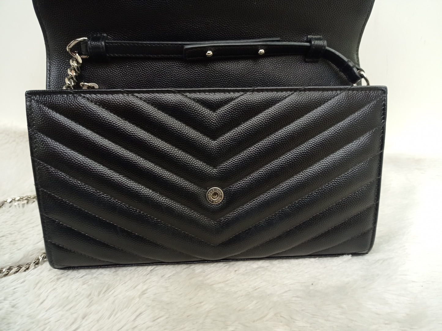 YsL WOC 22 Matelasse Monogramme Grained Black SHW 2018