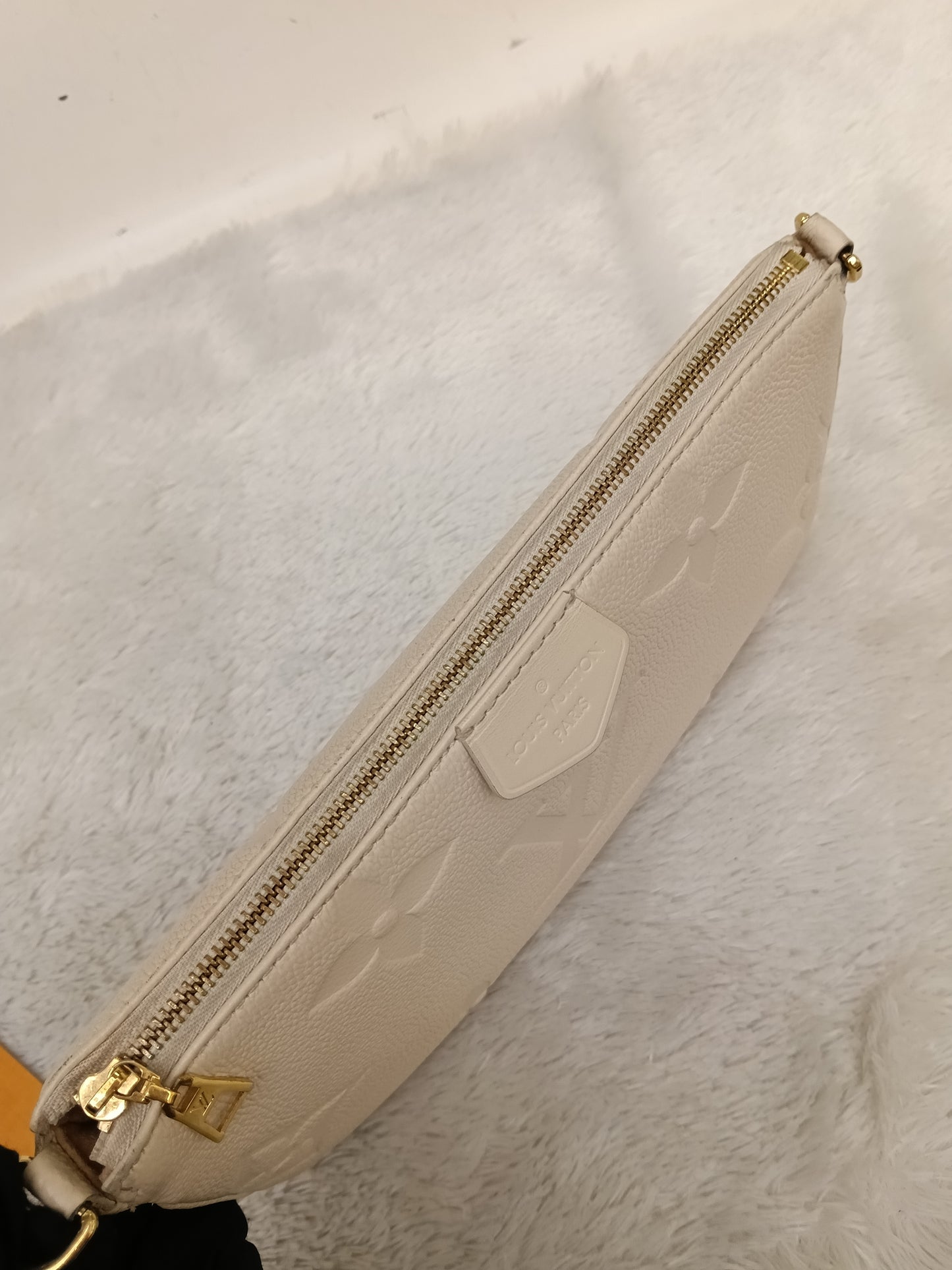 LV Multi Pochette Accecories NV Monogram Empreinte Creme Beige (CHIP)