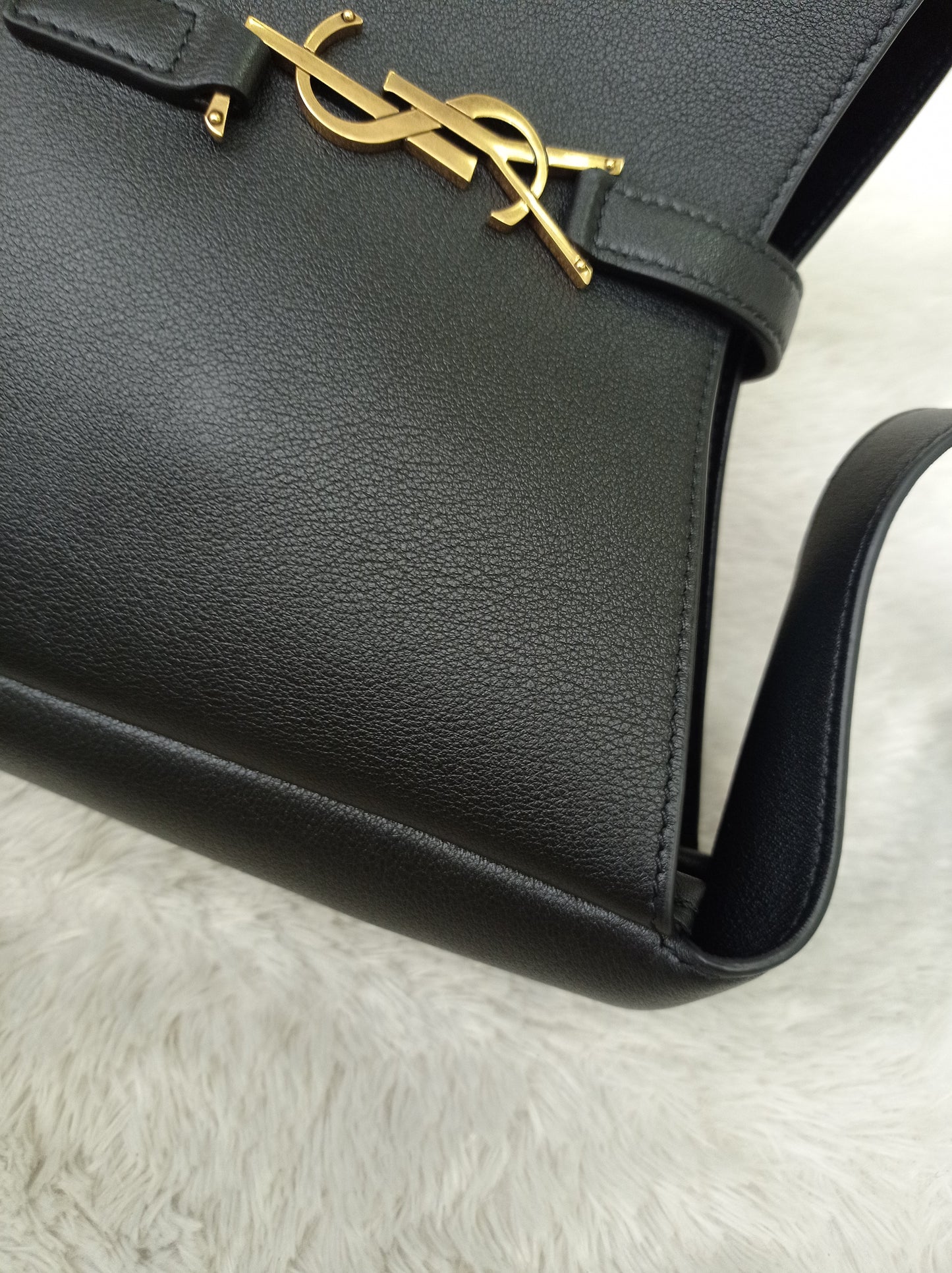 YsL Le 5 A 7 Supple Small Calfskin Black GHW 2024